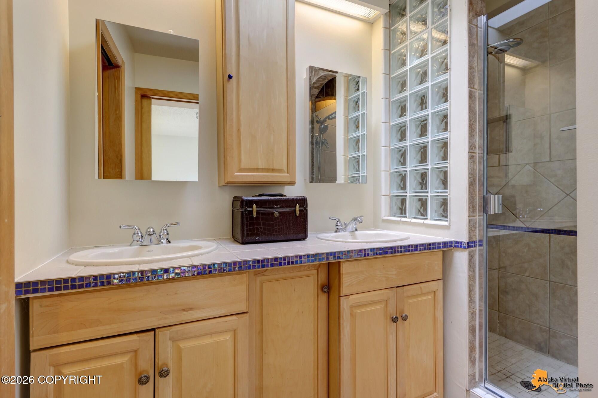 12301 Hilltop Drive Property Photo 15