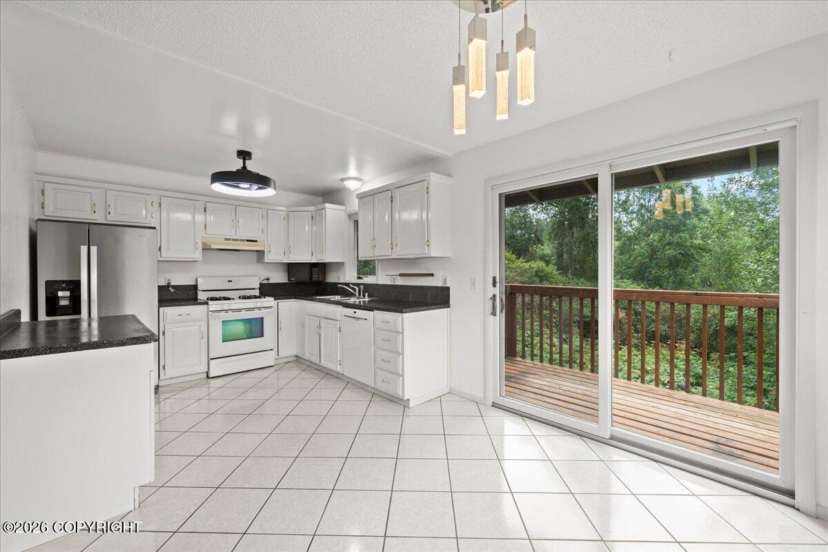 30828 Sagwon Avenue Property Photo 17