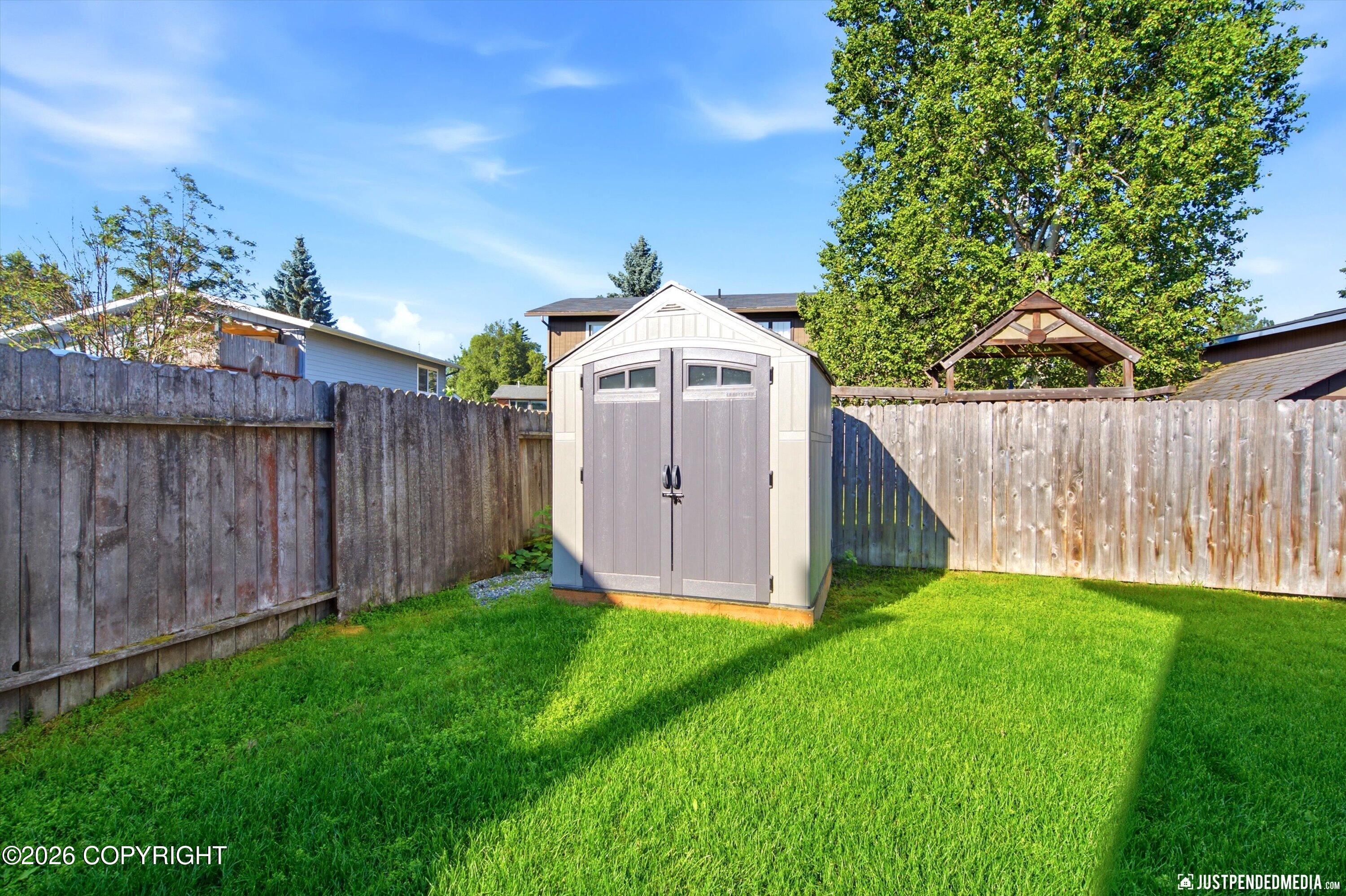 2420 Scarborough Drive Property Photo 44