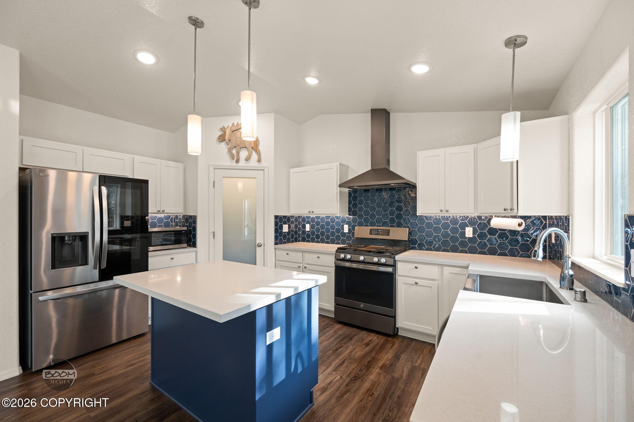4117 E Zircon Circle Property Photo 8
