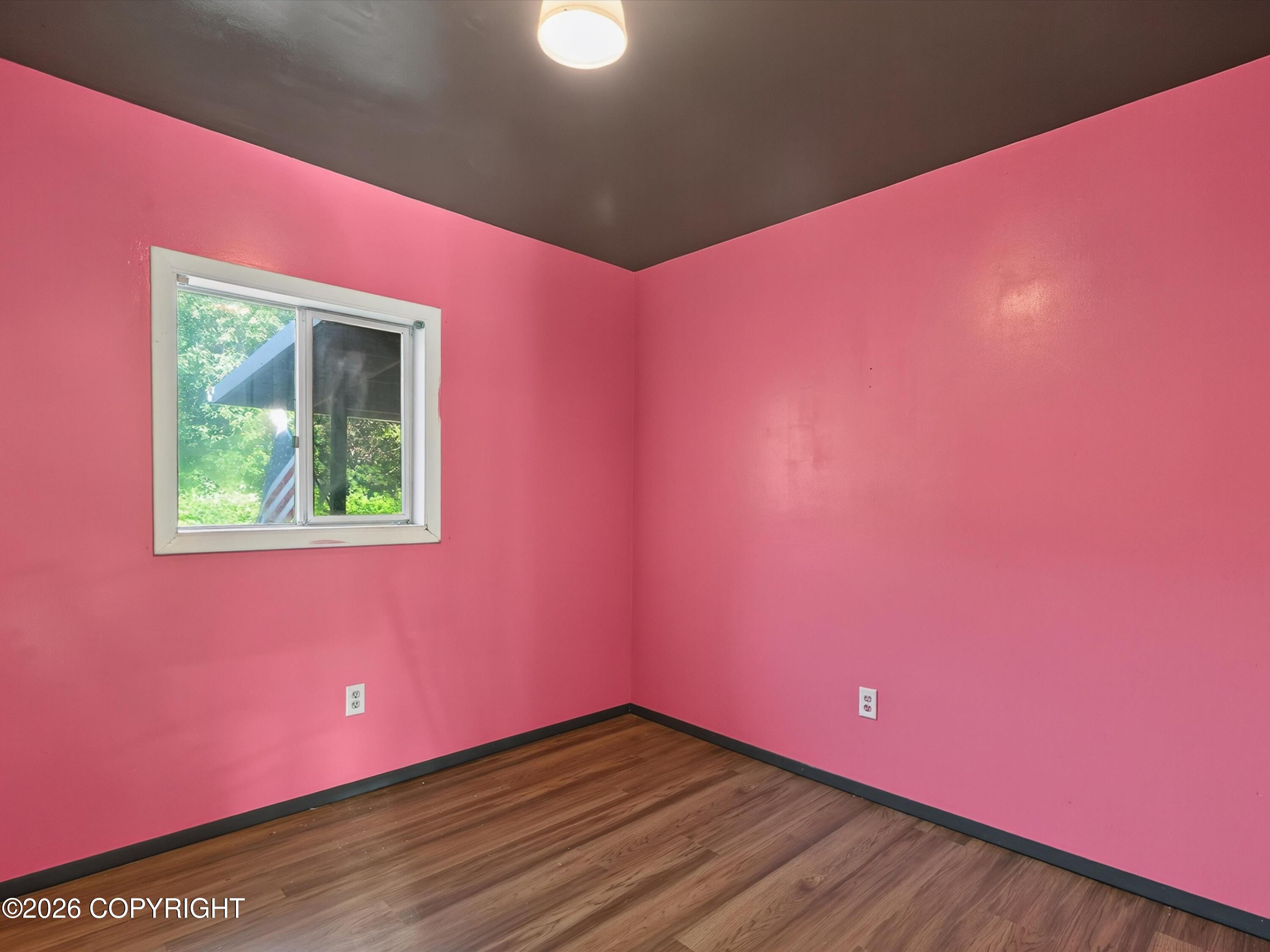 1000 Park Avenue Property Photo 16