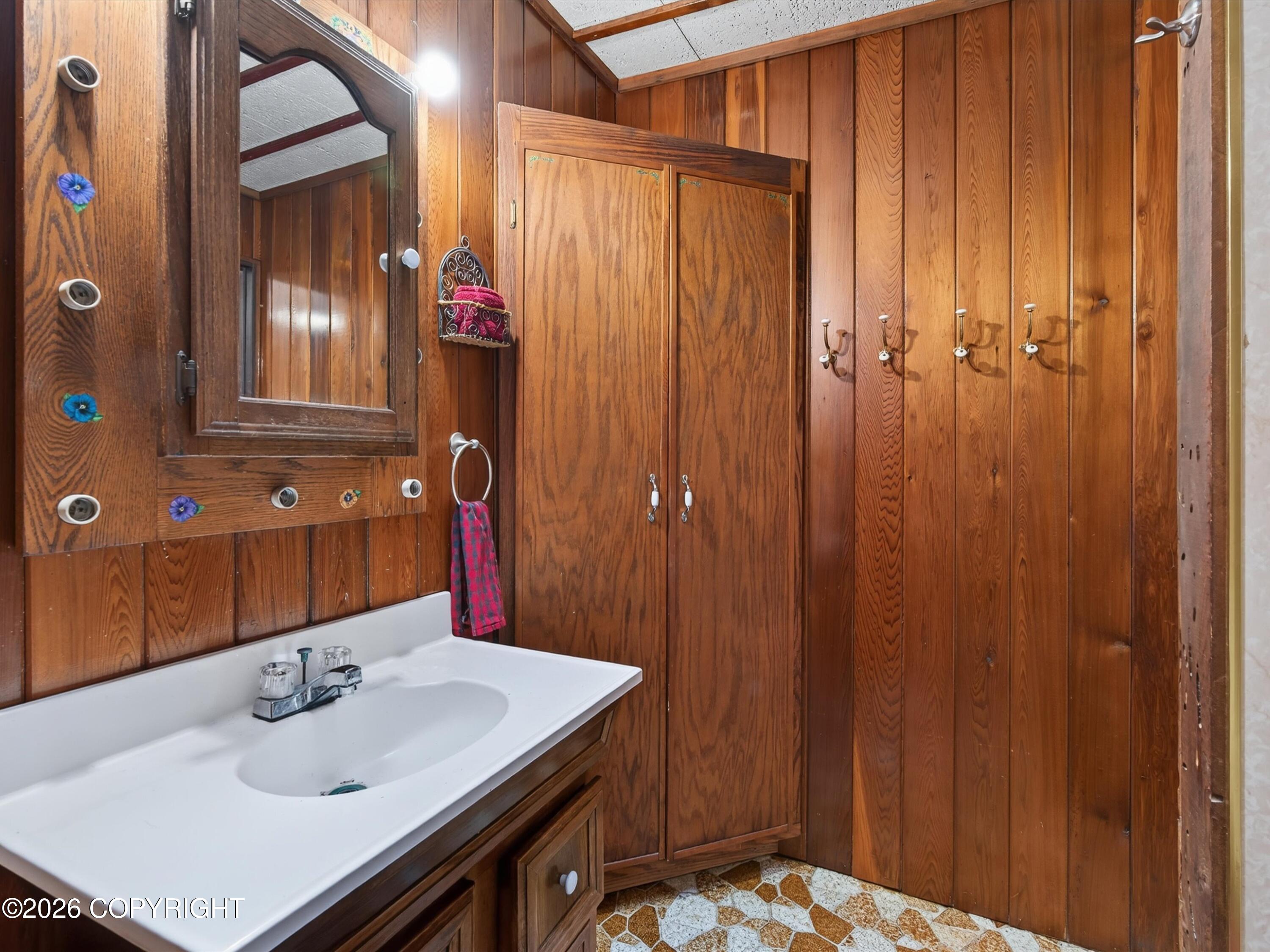 1000 Park Avenue Property Photo 22