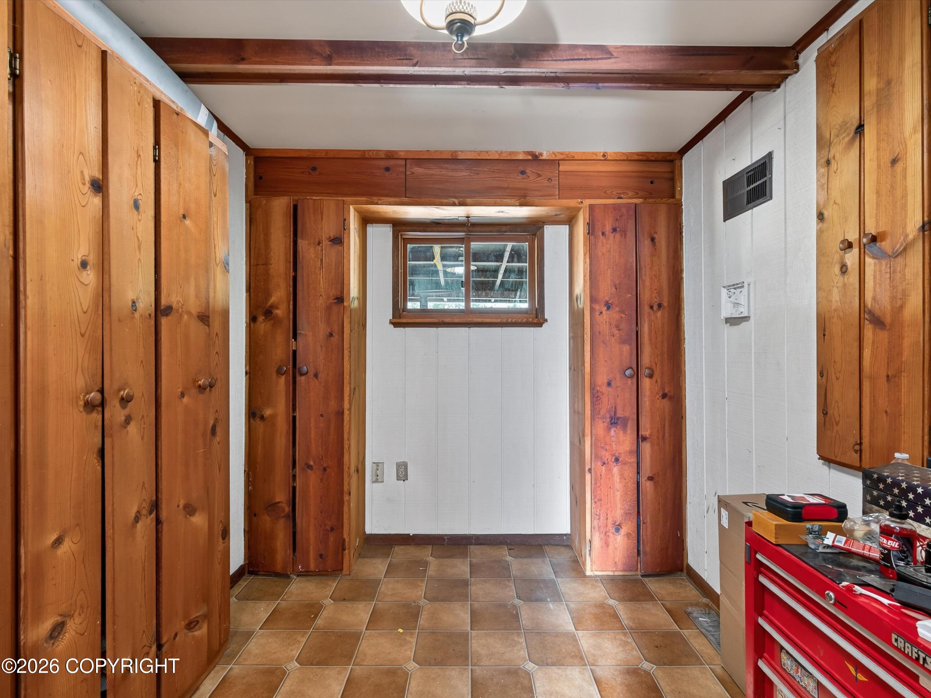 1000 Park Avenue Property Photo 29