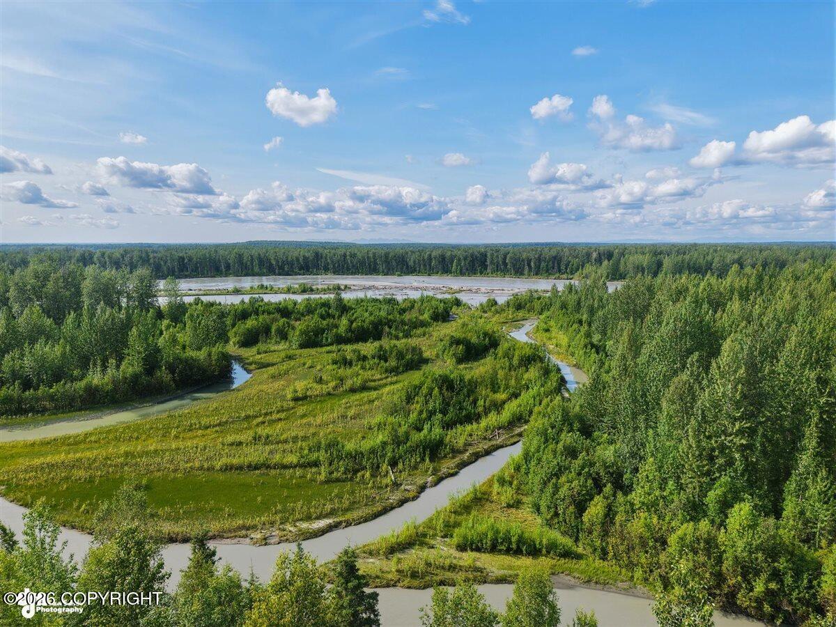 54762 S Salmon Run Road Property Photo 4