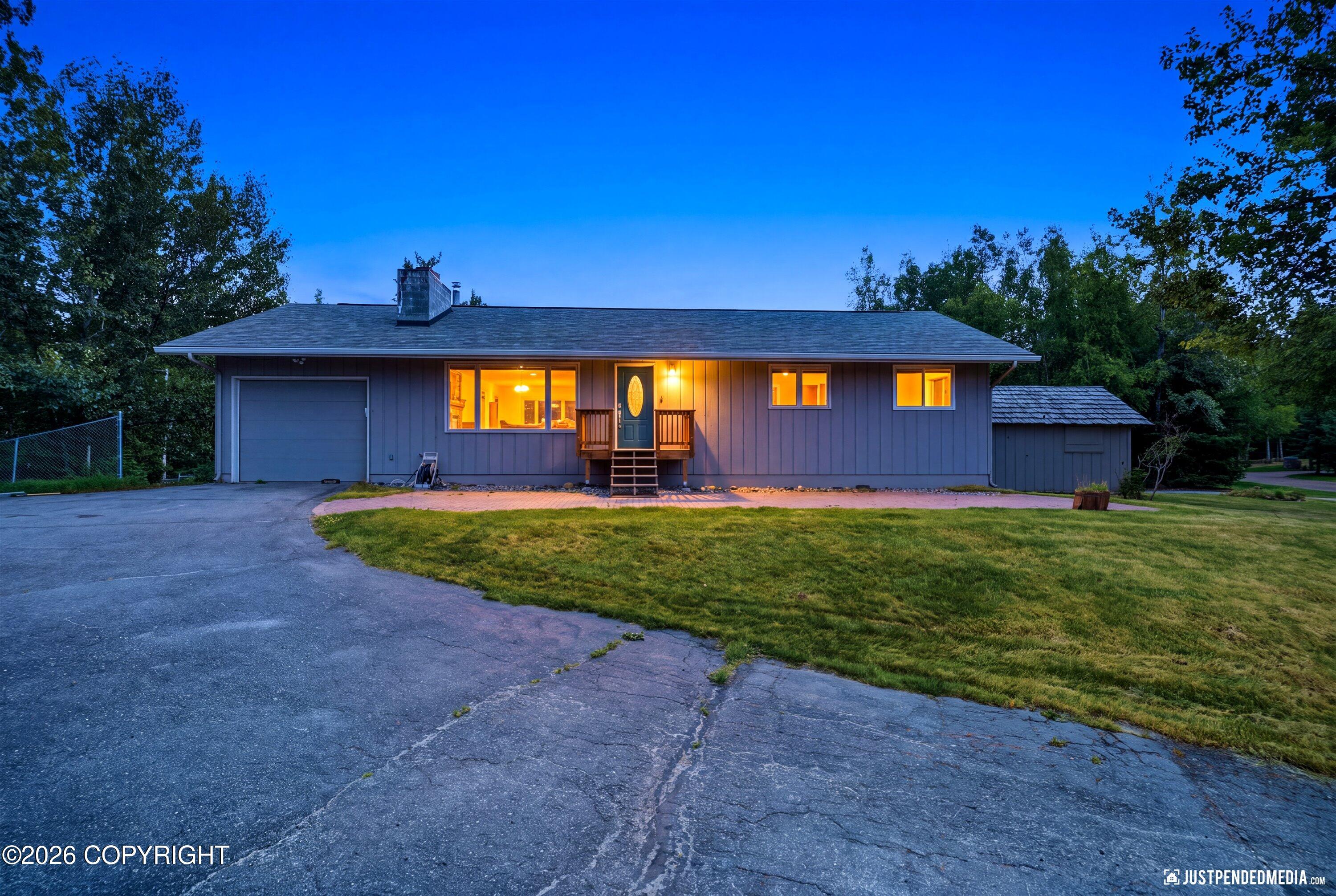 12935 Ridgeview Drive Property Photo 2