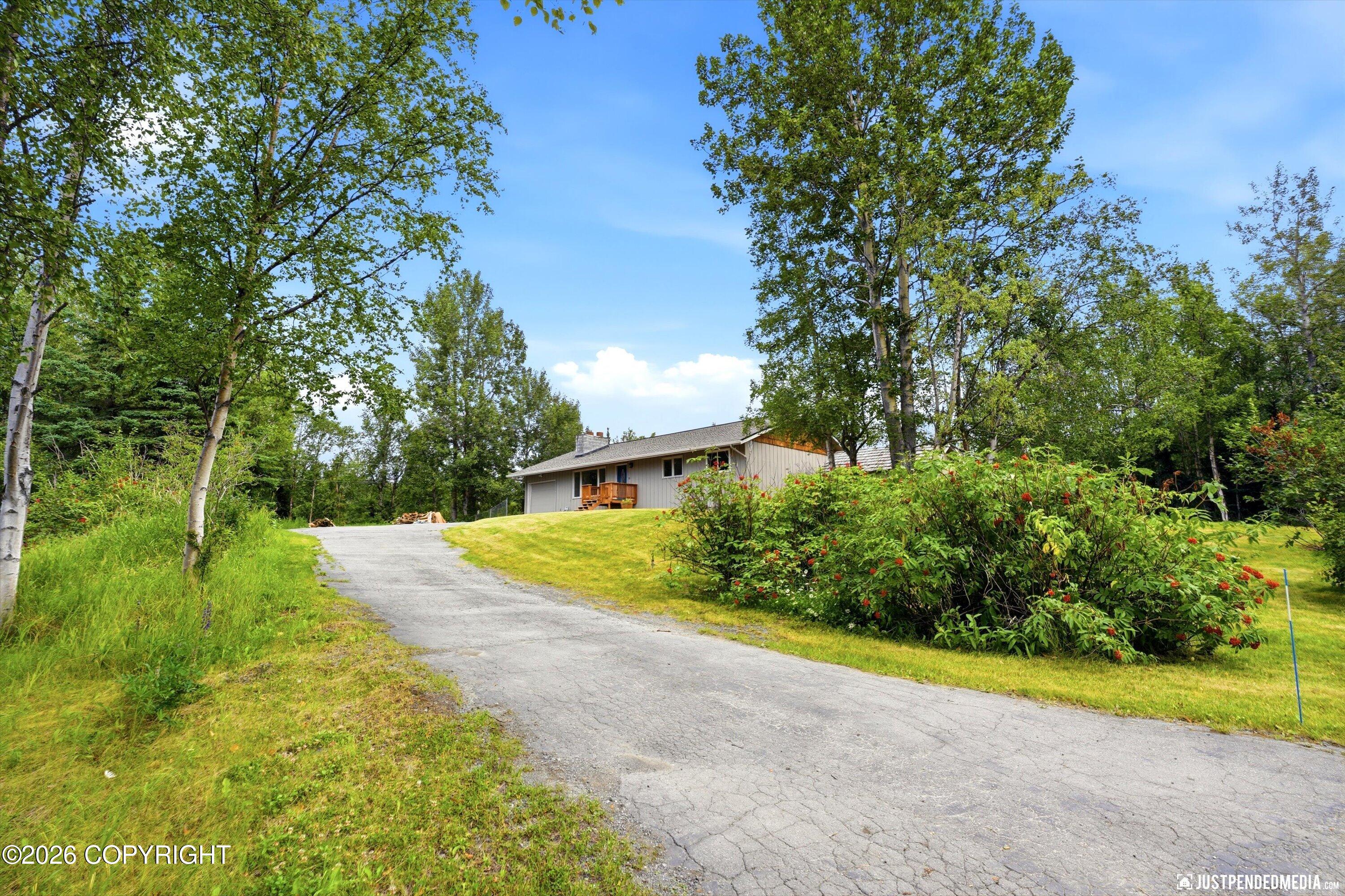 12935 Ridgeview Drive Property Photo 3