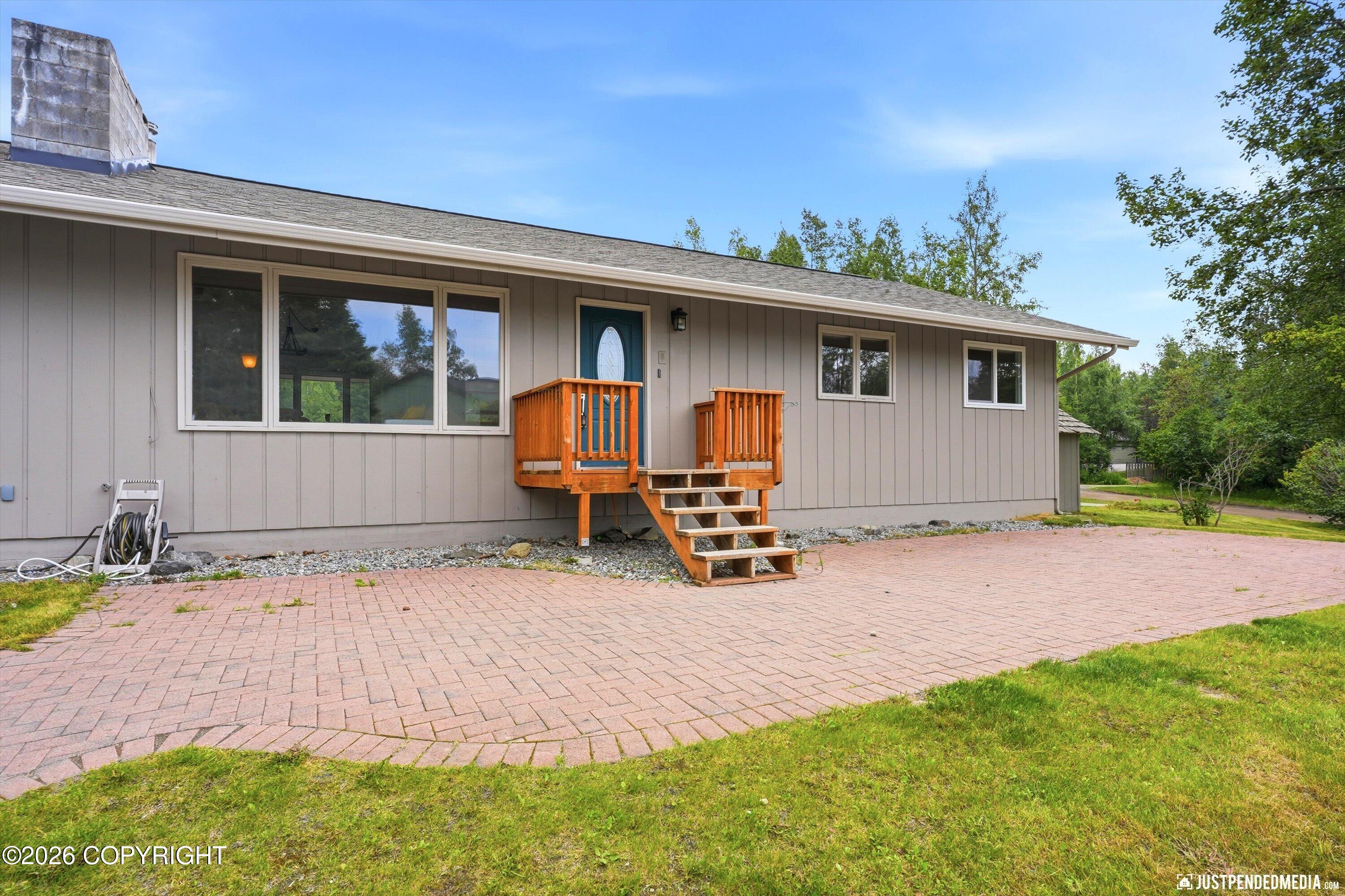 12935 Ridgeview Drive Property Photo 4