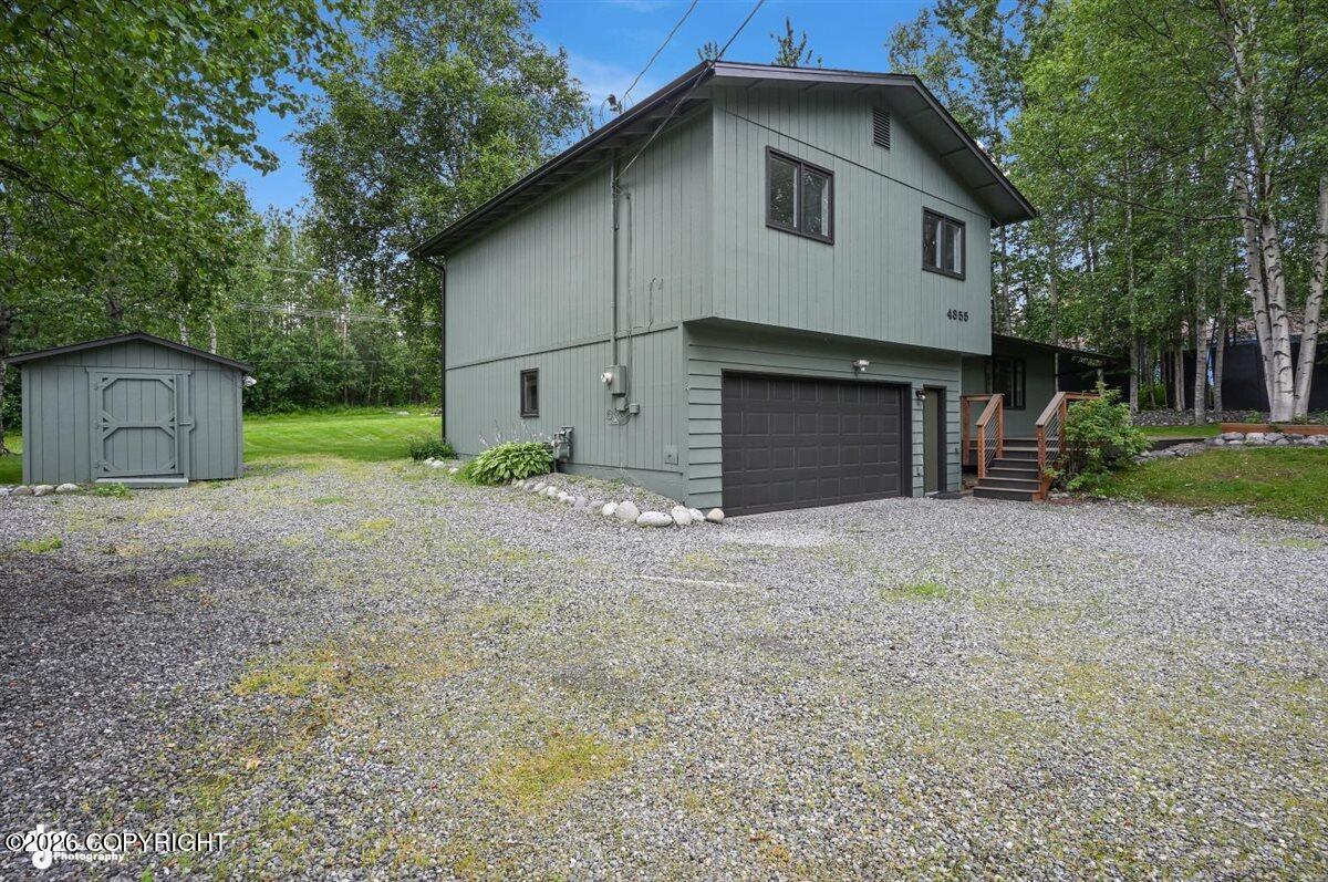 4855 E Alder Drive Property Photo 2