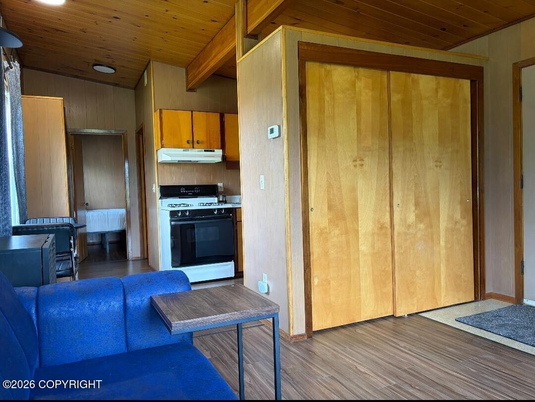 3941 Merrill Drive Property Photo 5