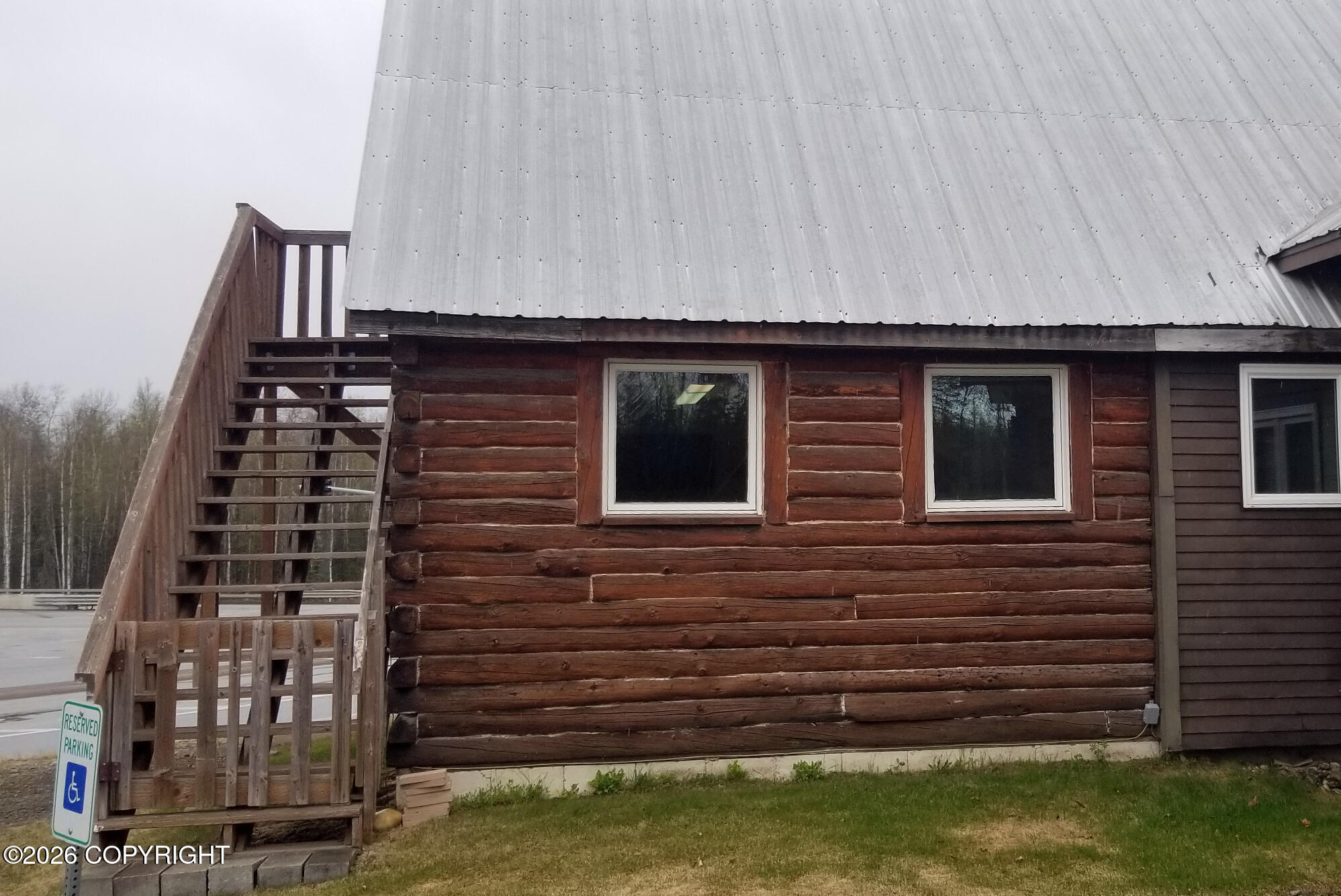 10864 W Parks Highway Property Photo 5