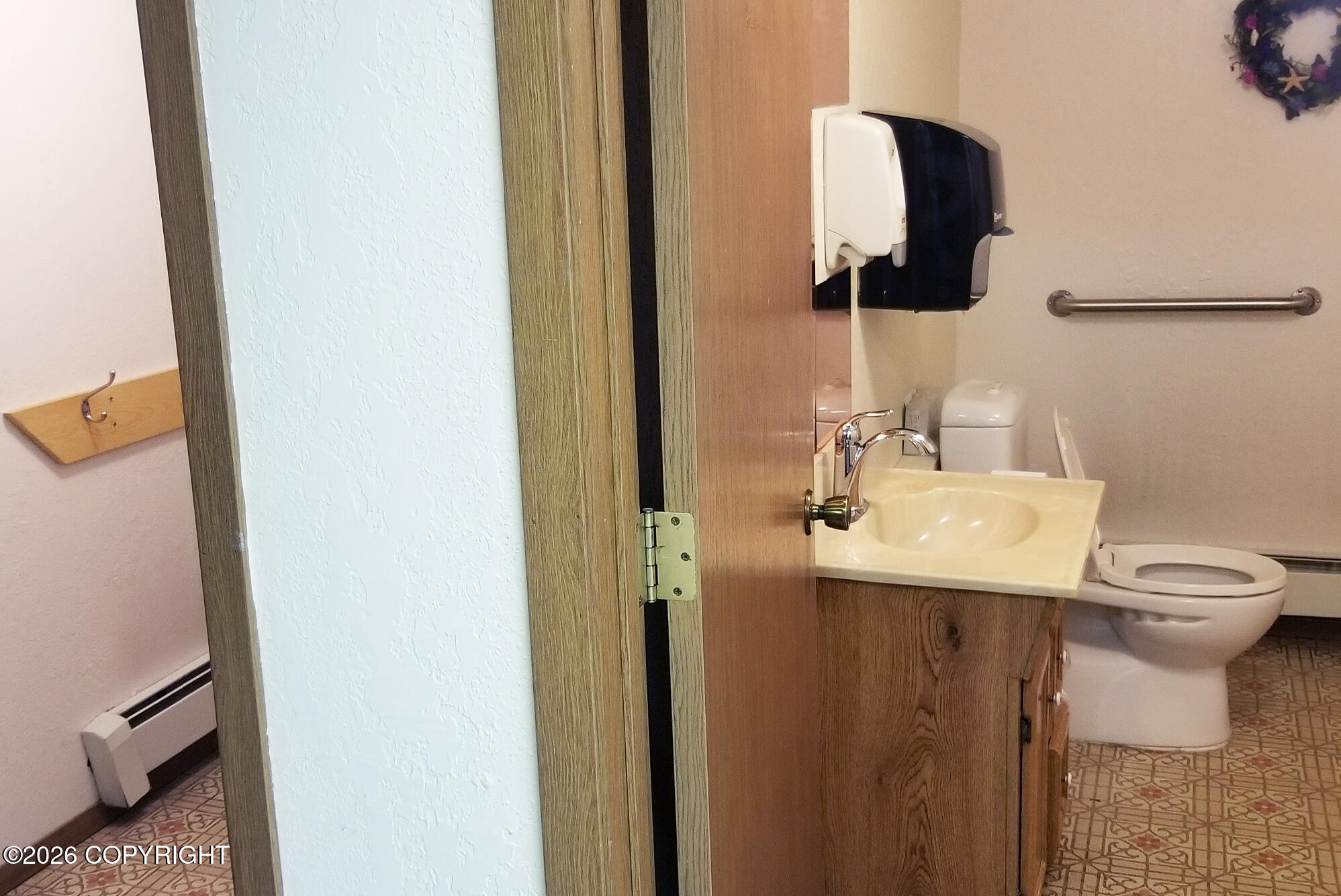 10864 W Parks Highway Property Photo 36