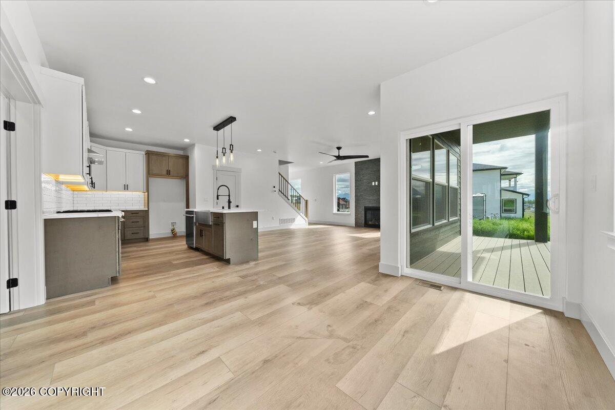 2528 S Rainbow View Circle Property Photo 14