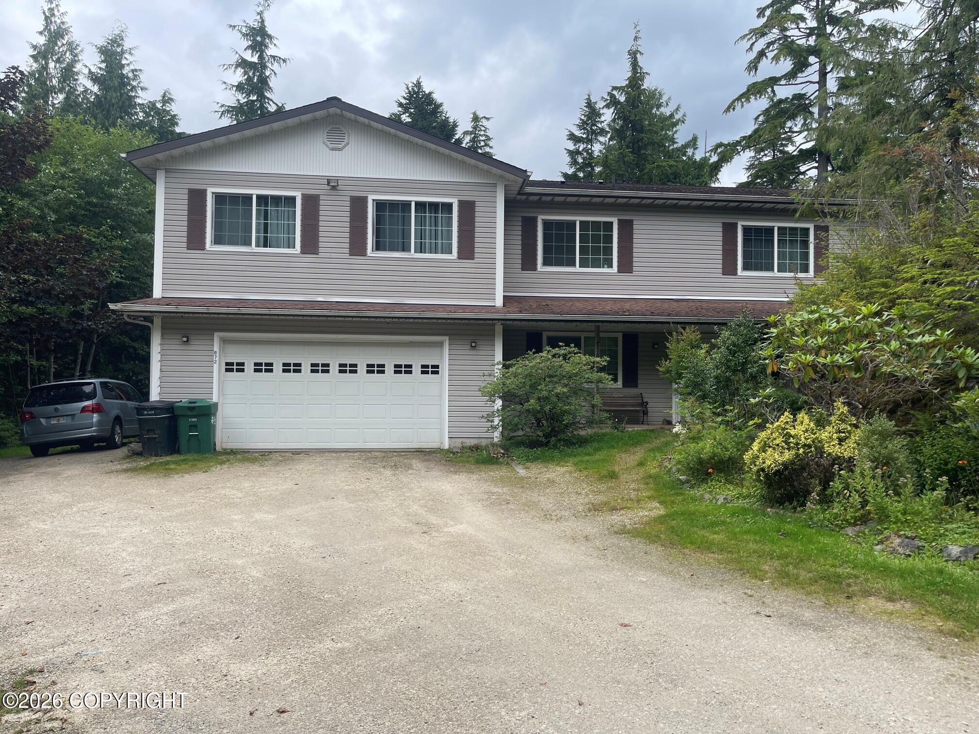 870 Summit Terrace Property Photo 1