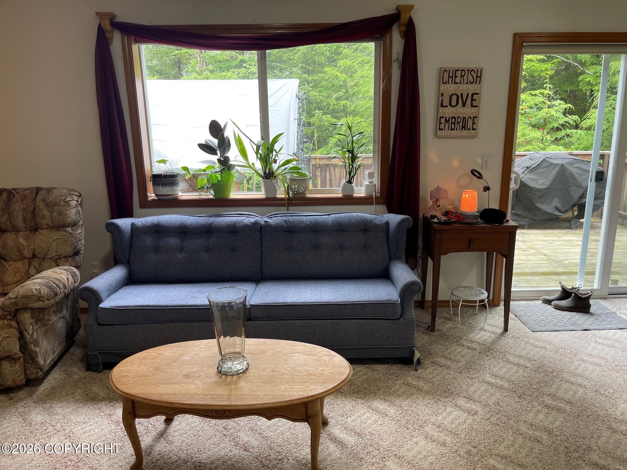 870 Summit Terrace Property Photo 4