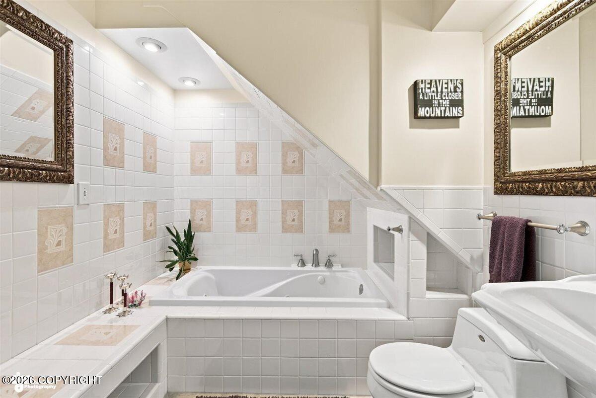3031 Bridle Lane Property Photo 16
