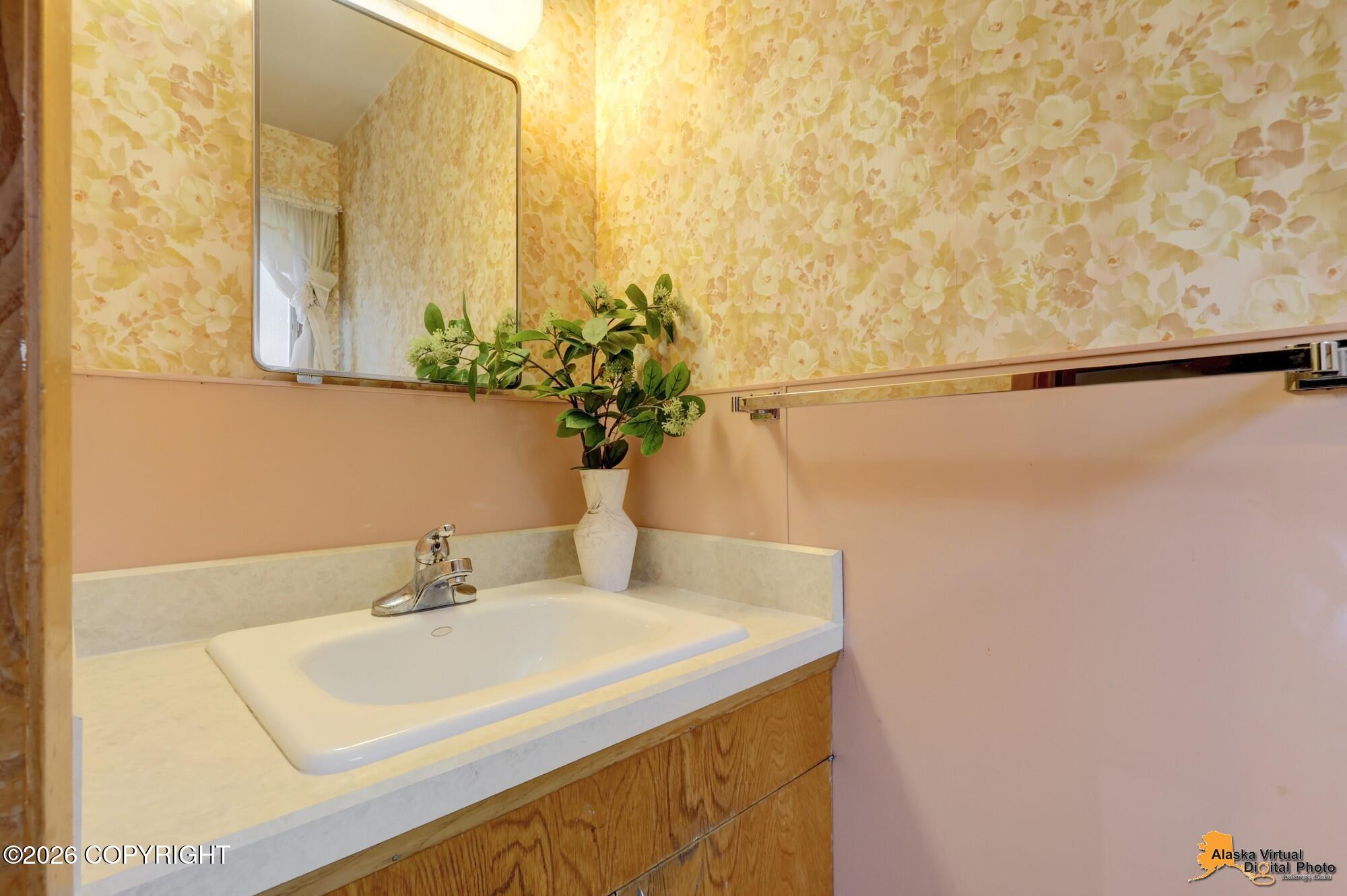 1416 W 23rd Avenue Property Photo 35