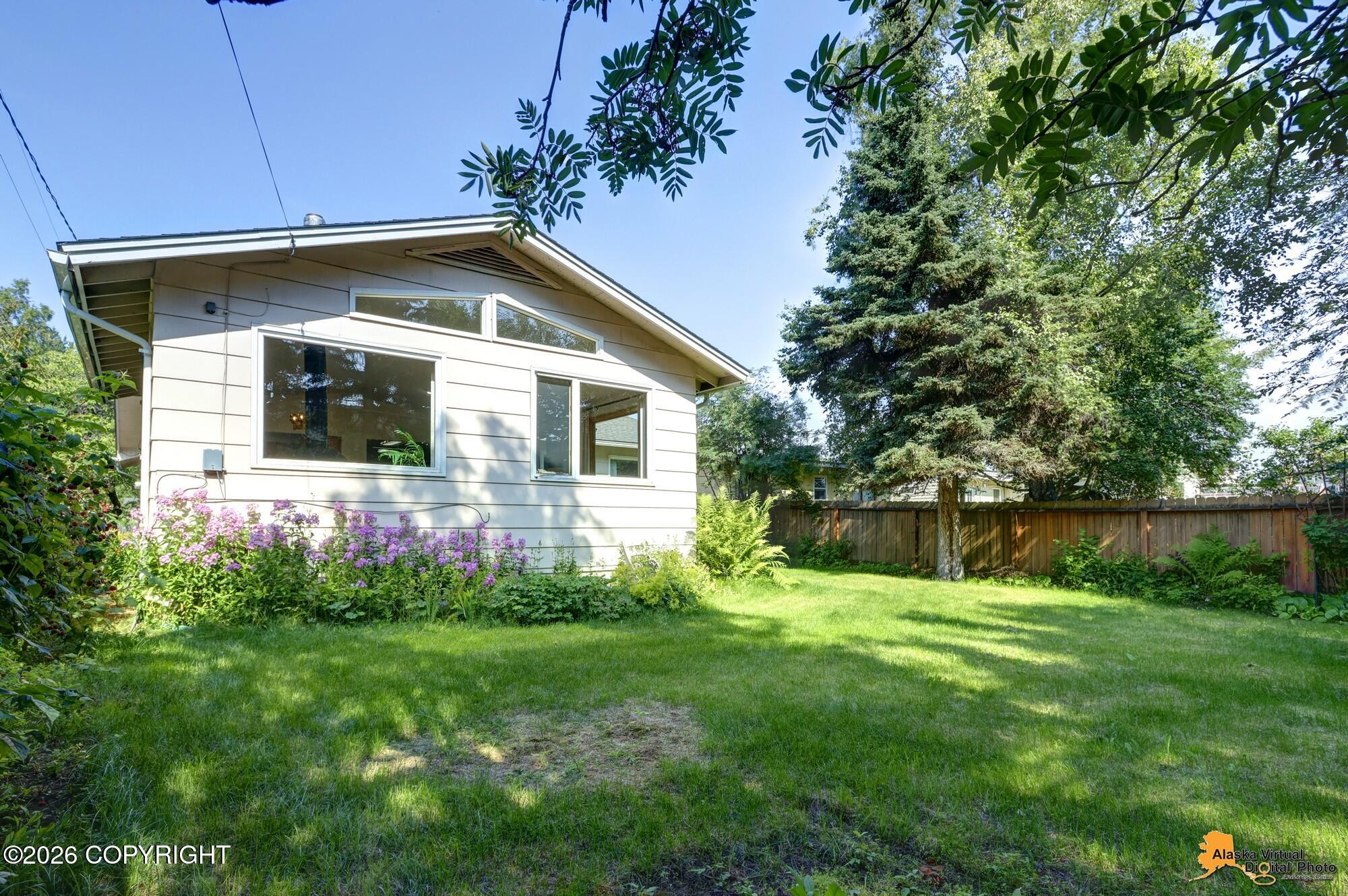 1416 W 23rd Avenue Property Photo 39