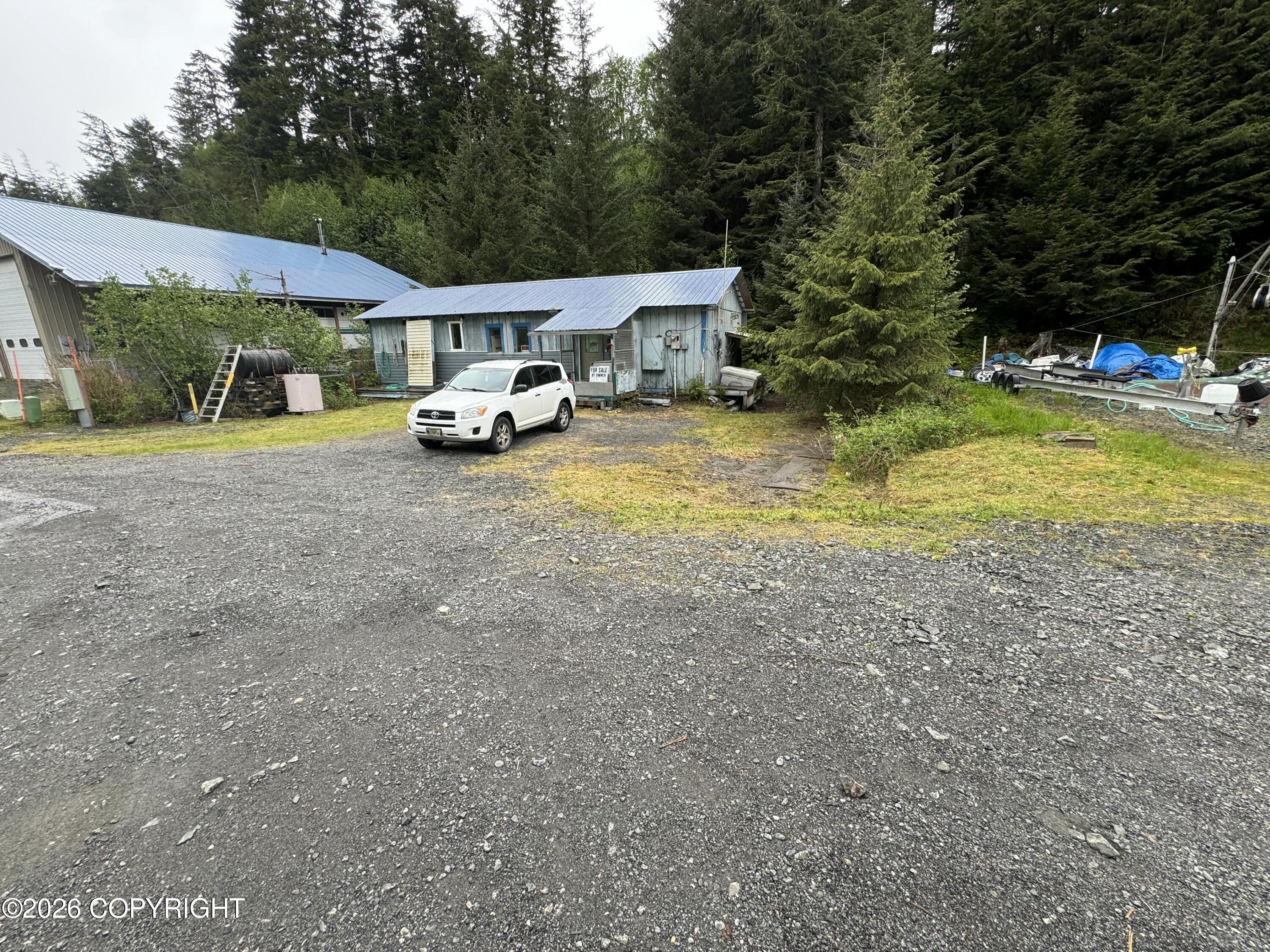 1805 Whitshed Road Property Photo 17
