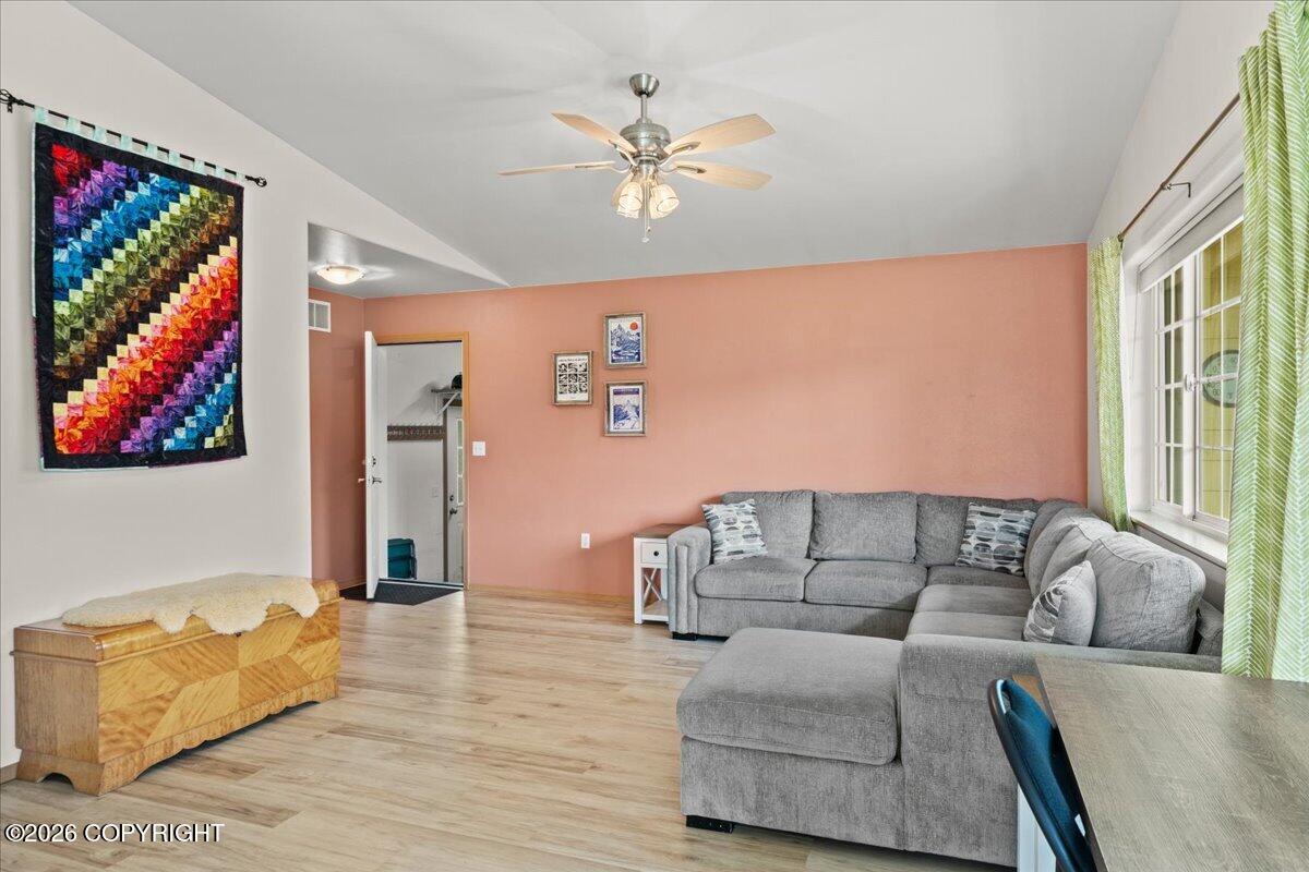 506 N Chugach Street Property Photo 6