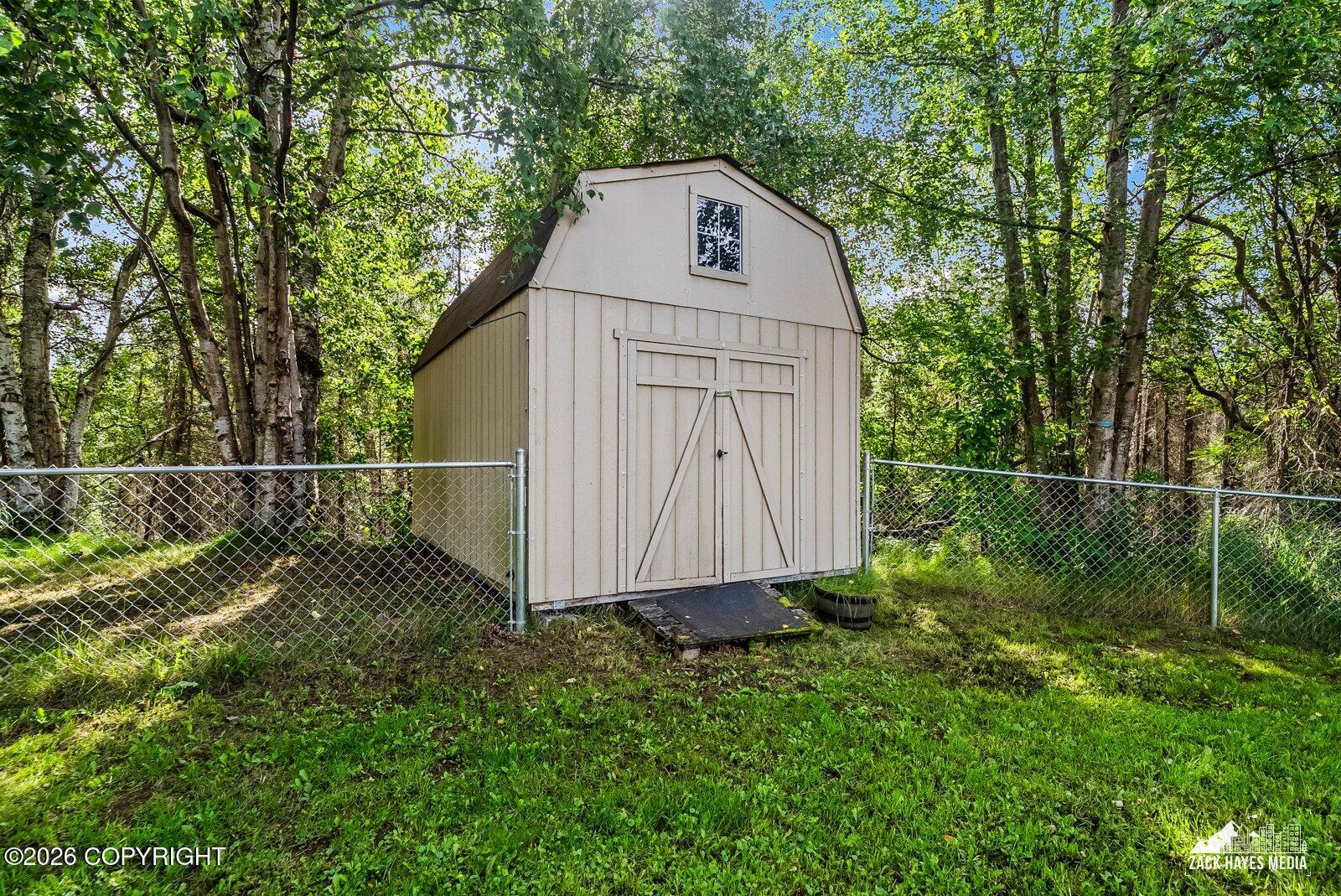 1900 Bluegrass Circle Property Photo 45