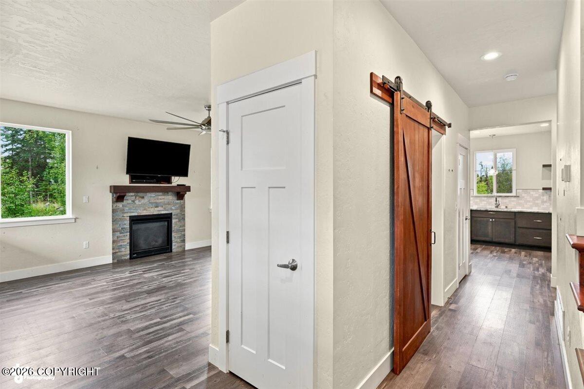 2017 E Ridgeview Drive Property Photo 5