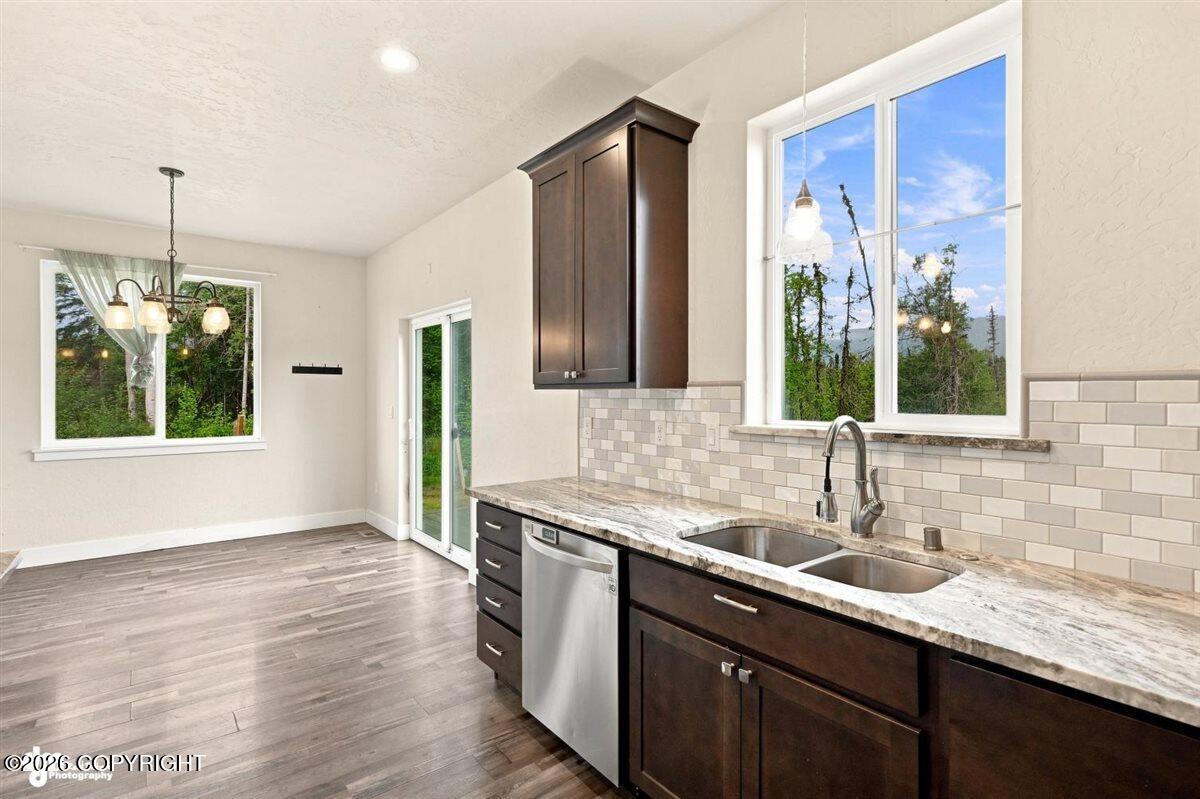 2017 E Ridgeview Drive Property Photo 12