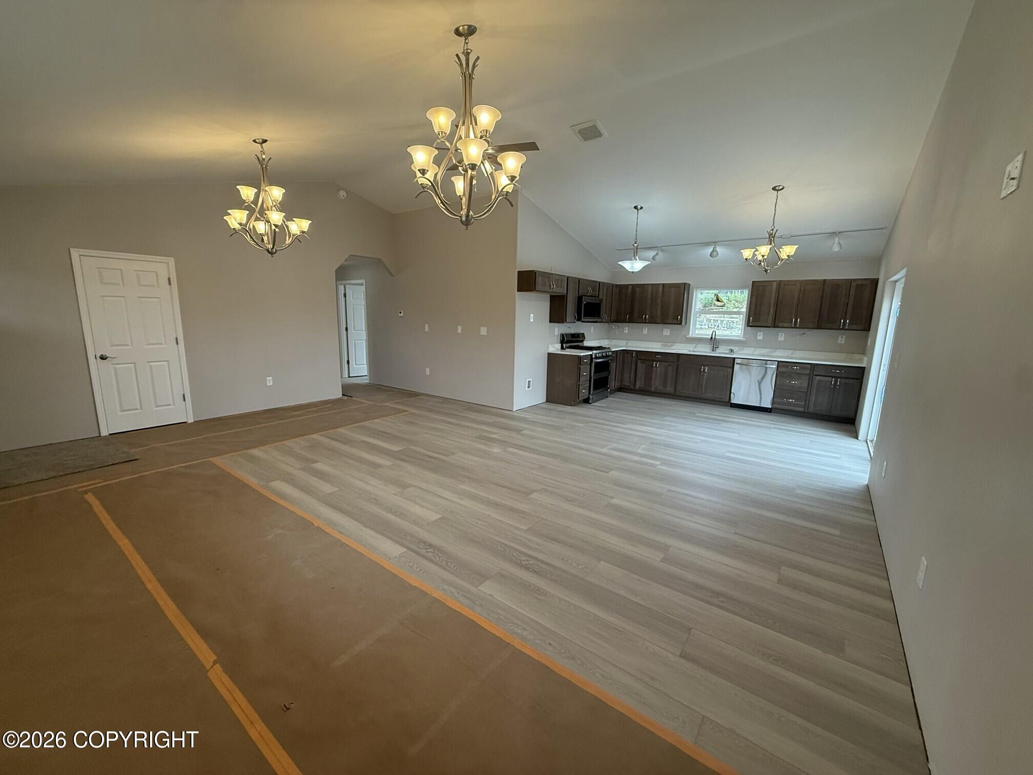 2561 S Ridgecrest Road Property Photo 7