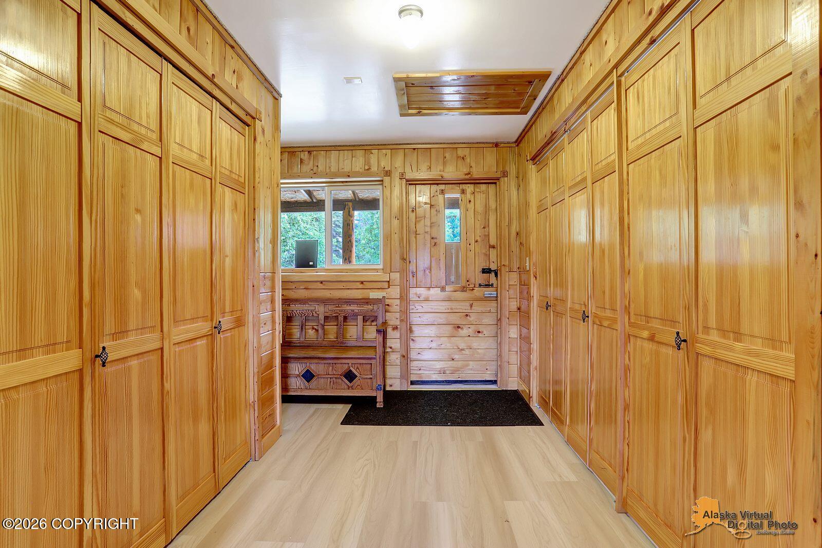 7566 N Sushana Drive Property Photo 9