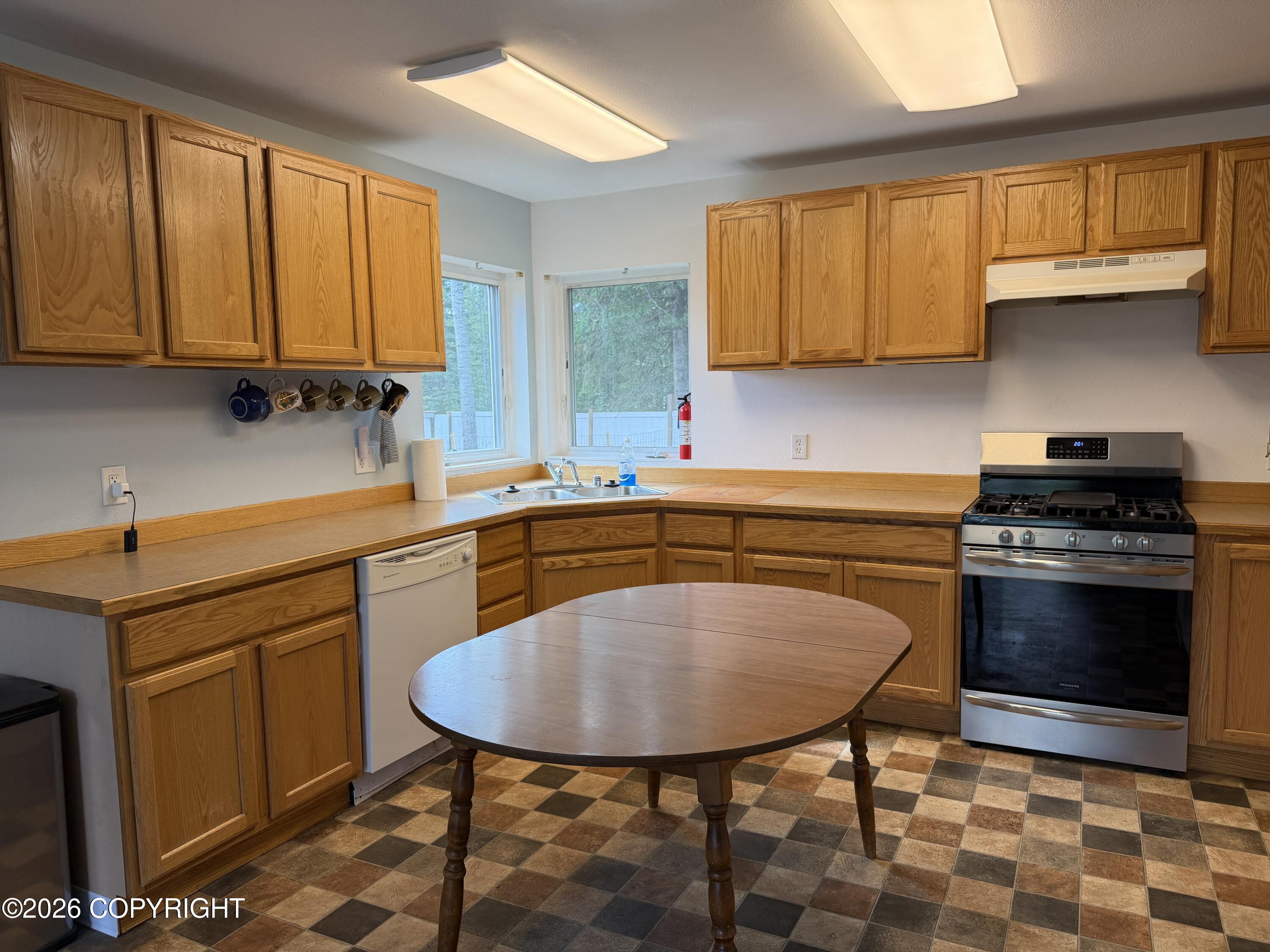 203 Cottage Circle Property Photo 5