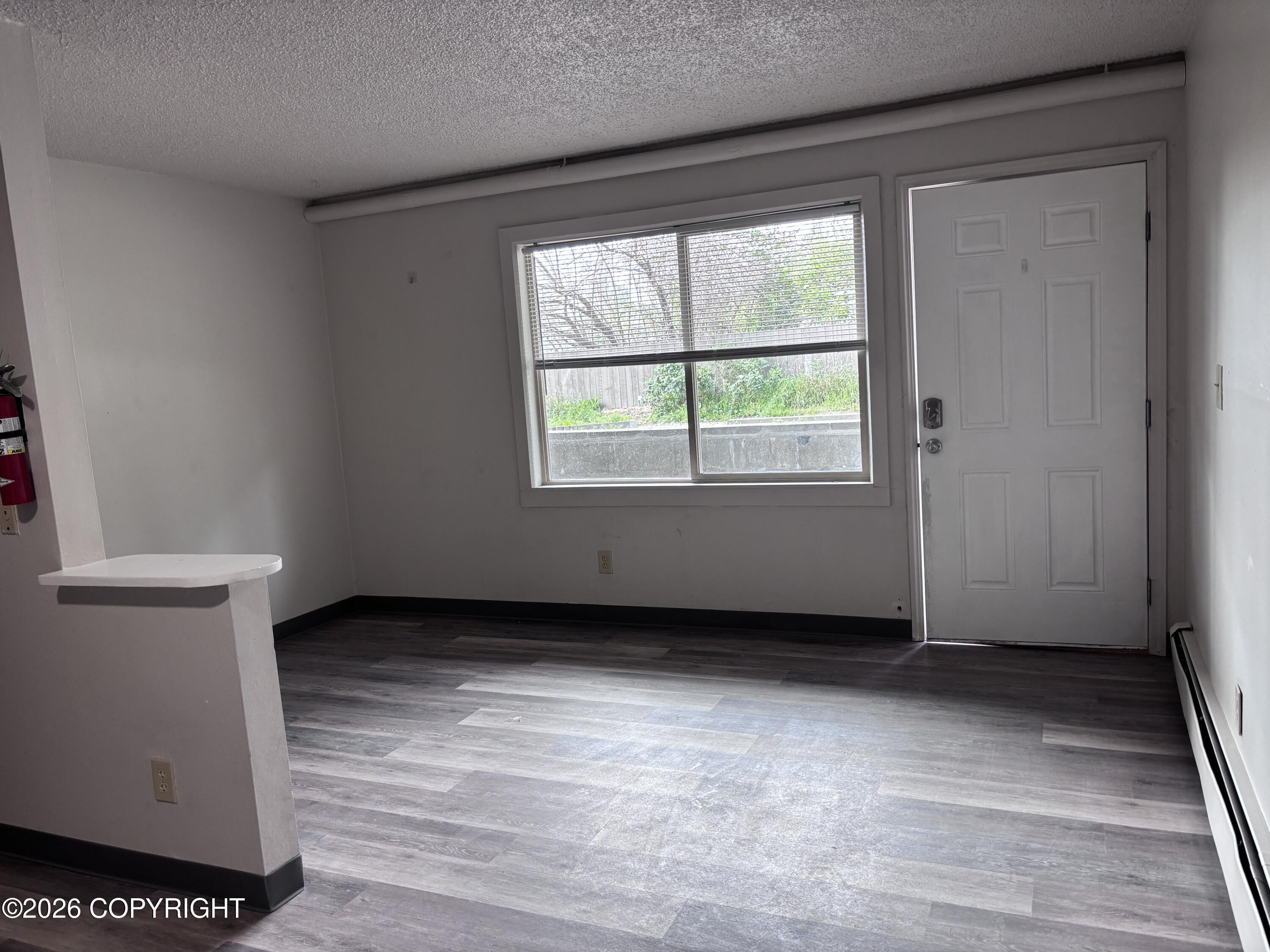 1425 W 40th Avenue #1 Property Photo 3