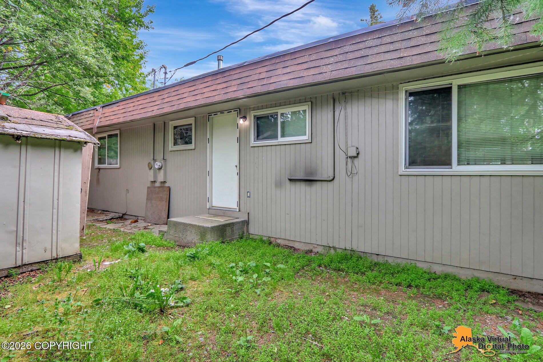 7440 Glade Place Property Photo 12