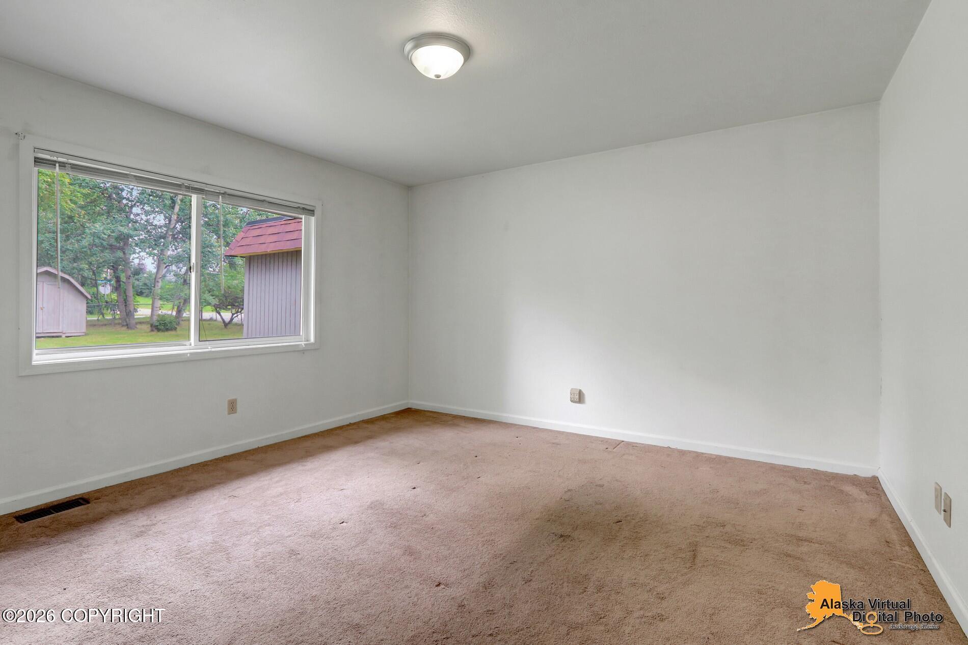 7440 Glade Place Property Photo 30