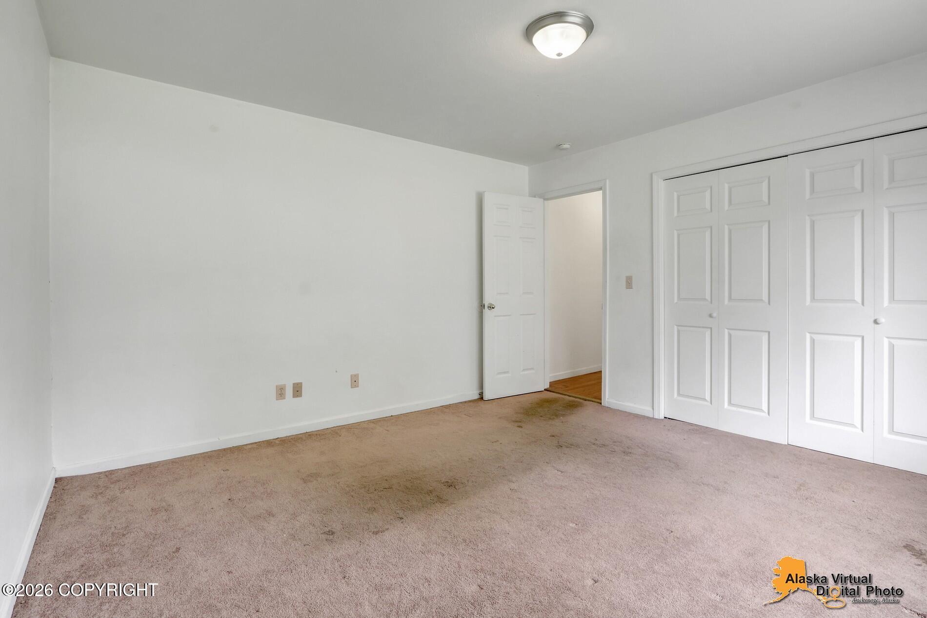7440 Glade Place Property Photo 32