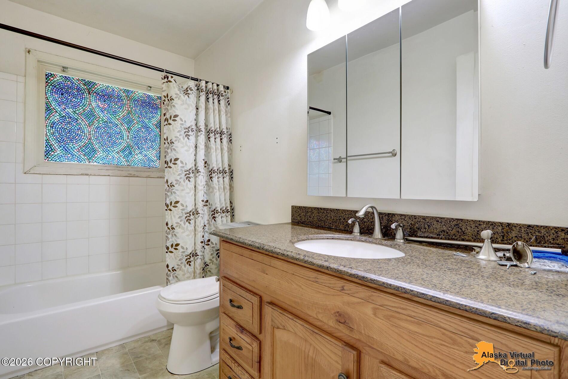 7440 Glade Place Property Photo 33