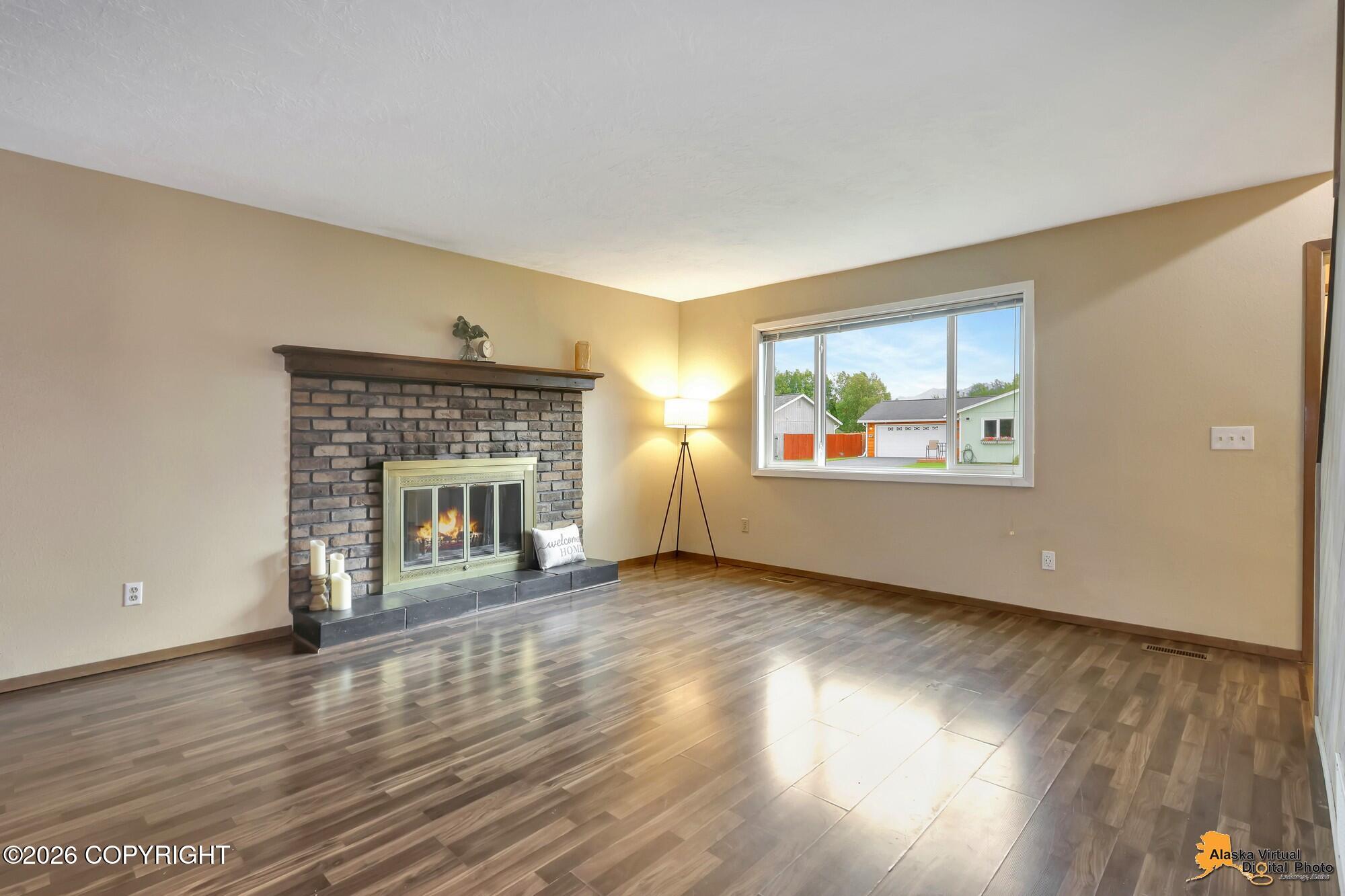 11840 Suncrest Drive Property Photo 2