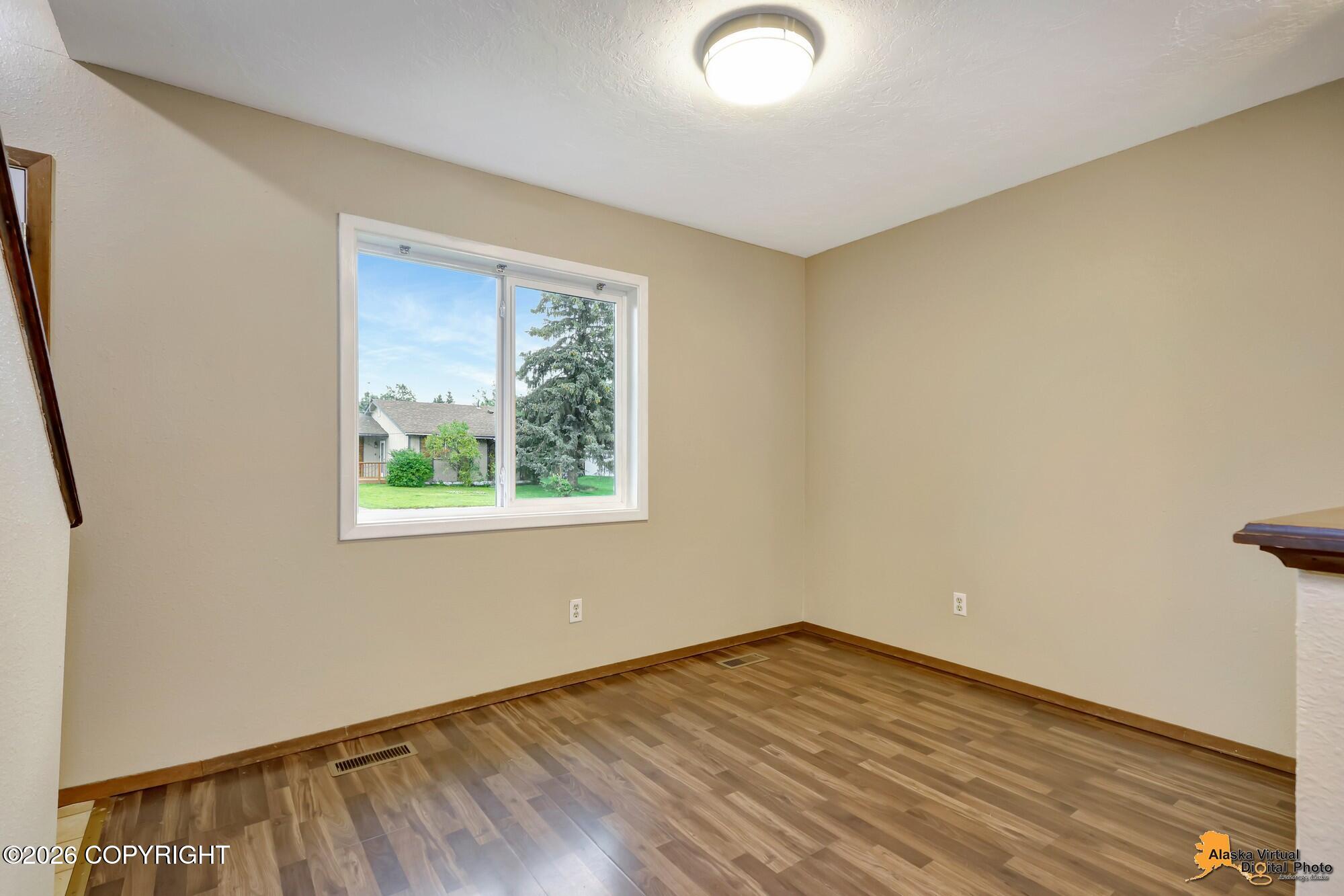 11840 Suncrest Drive Property Photo 9