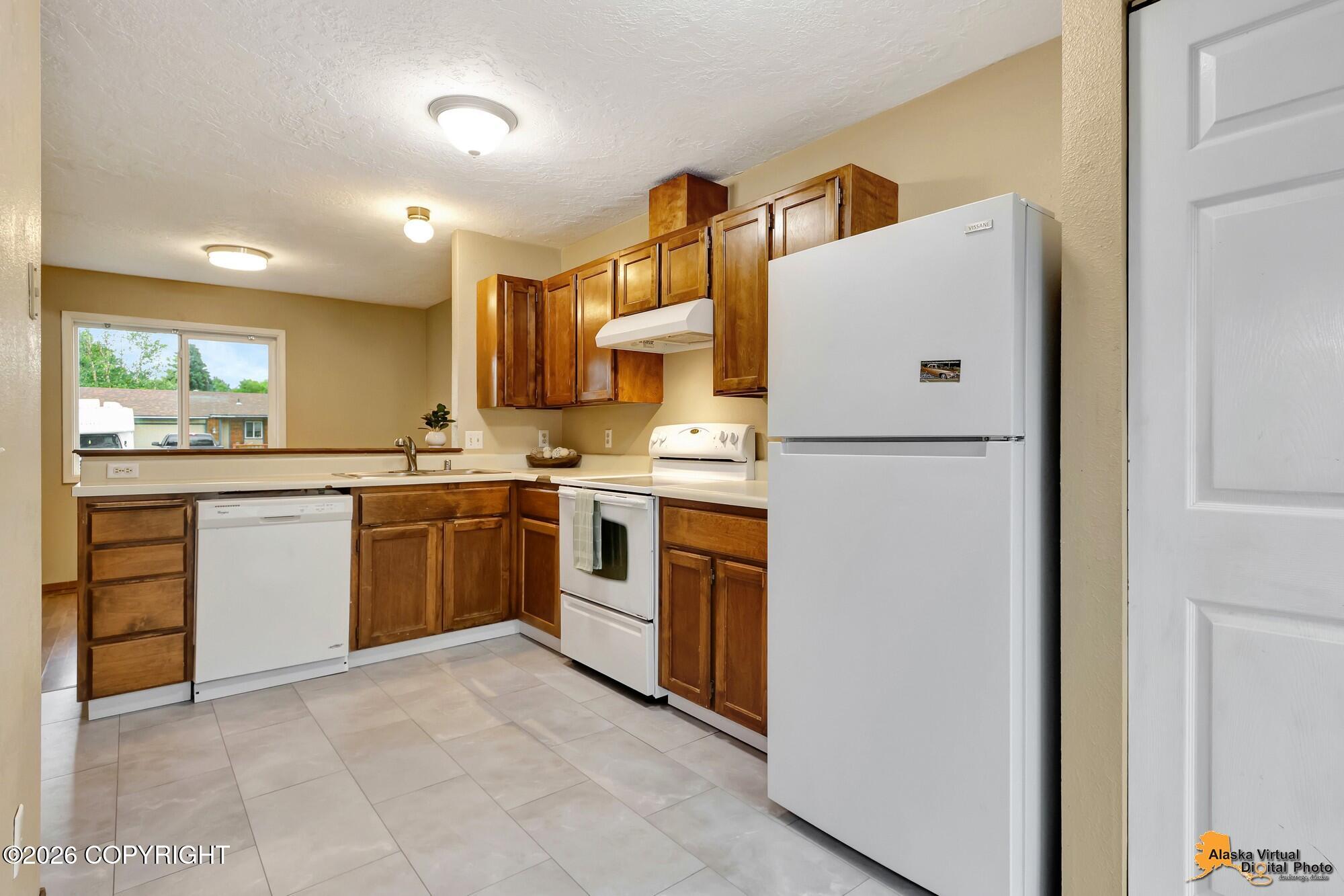 11840 Suncrest Drive Property Photo 14