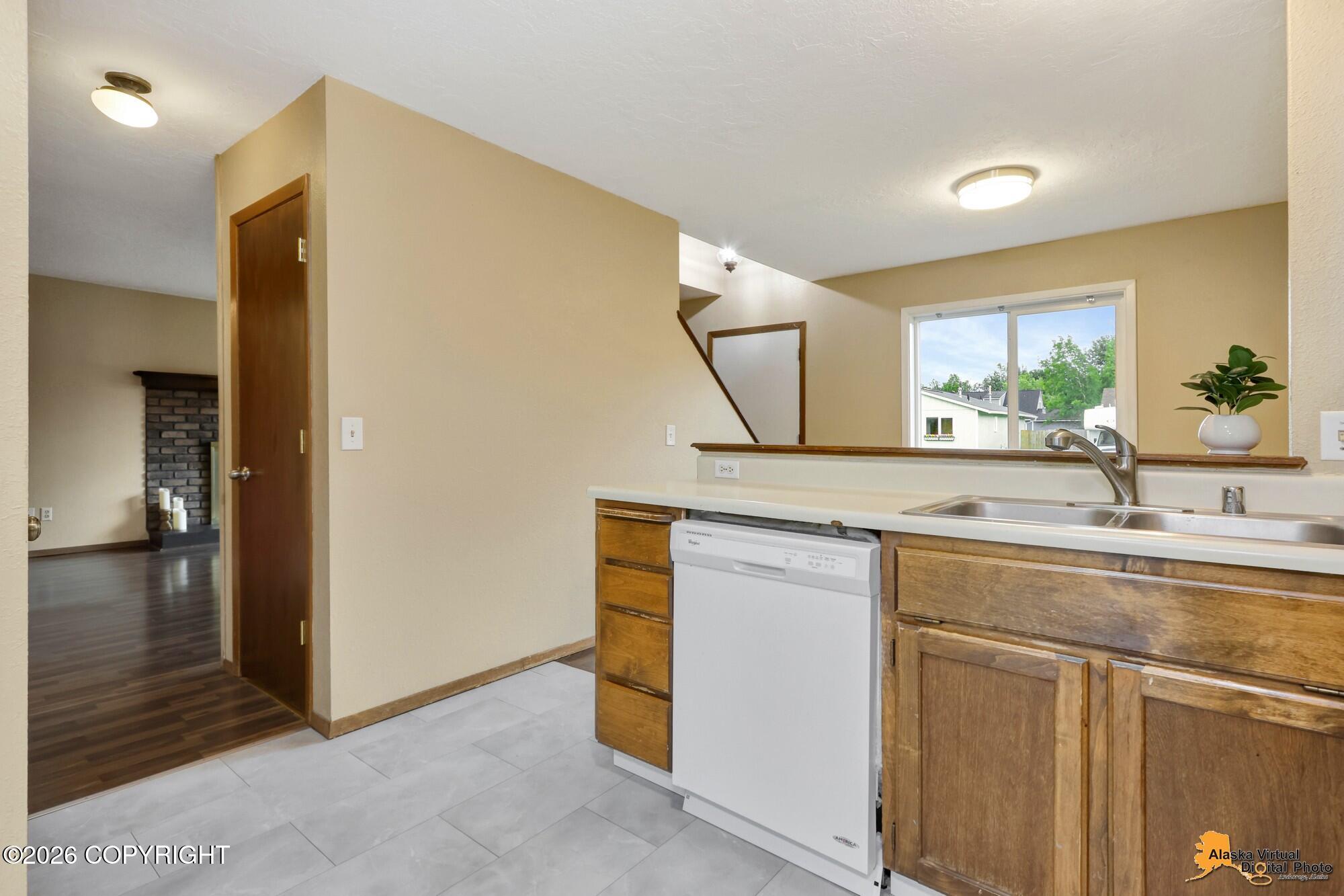 11840 Suncrest Drive Property Photo 15