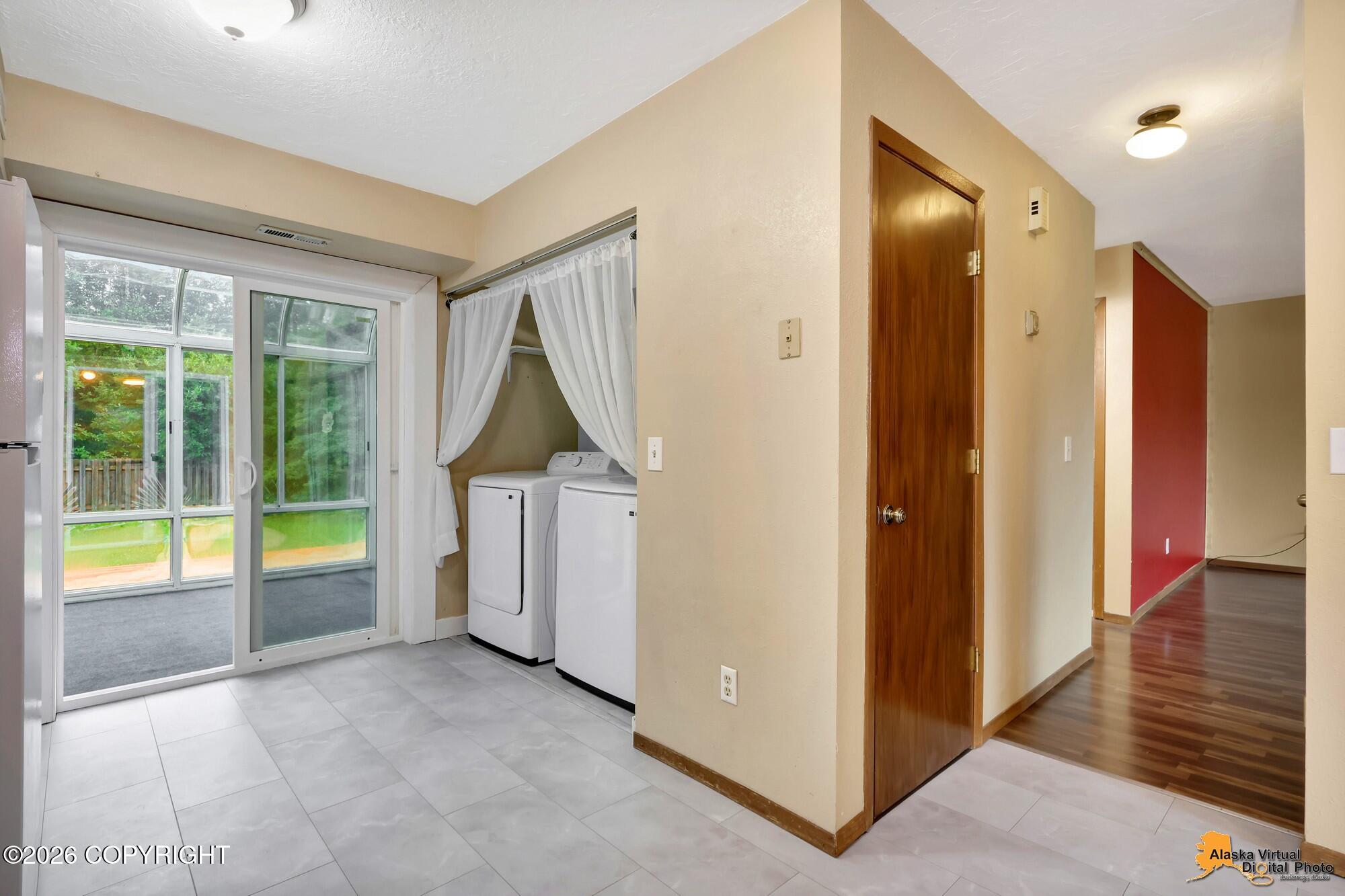 11840 Suncrest Drive Property Photo 16