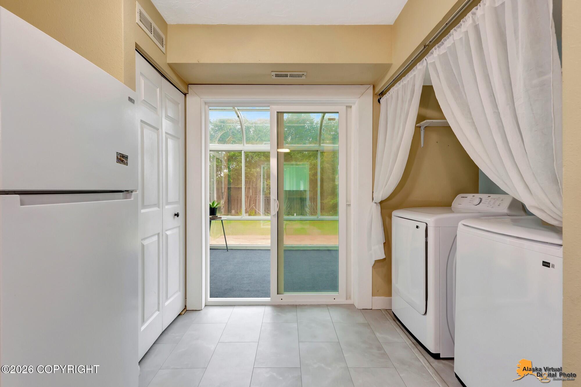 11840 Suncrest Drive Property Photo 18