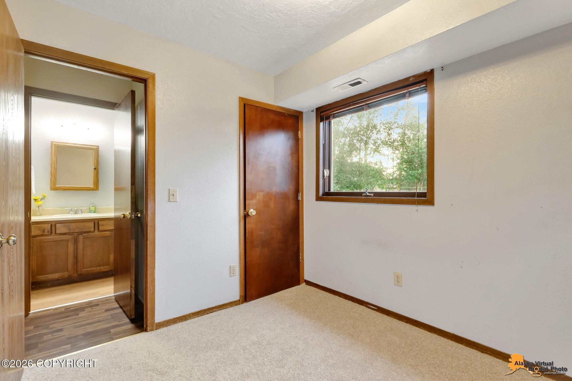 11840 Suncrest Drive Property Photo 24