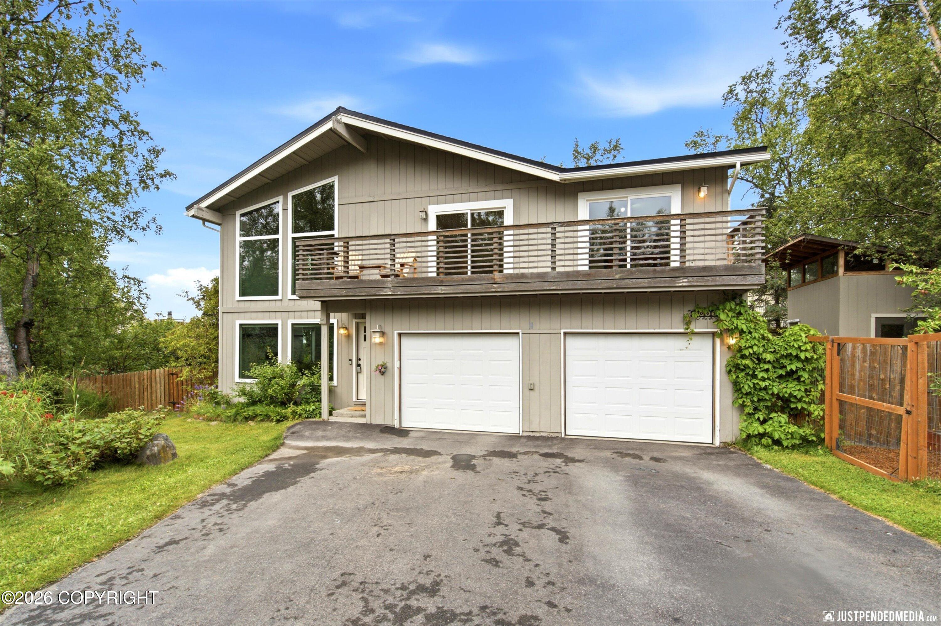 10014 Main Tree Drive Property Photo 2