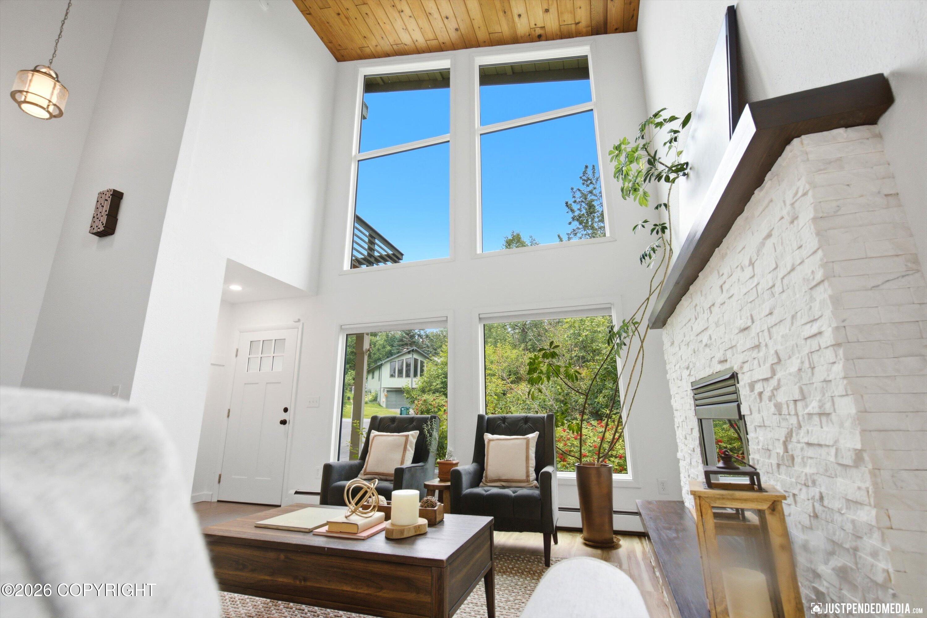 10014 Main Tree Drive Property Photo 6