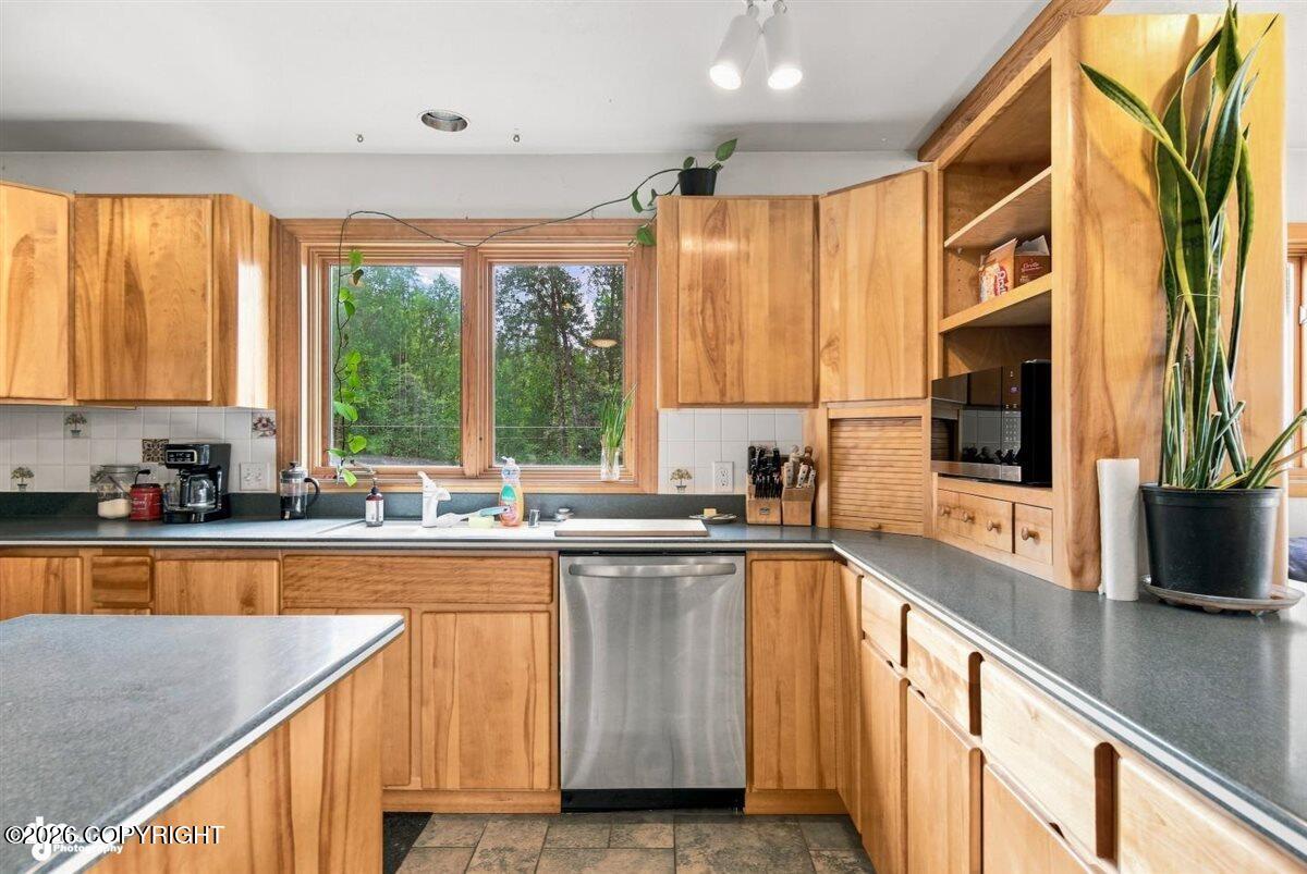 21112 Oberg Road Property Photo 21