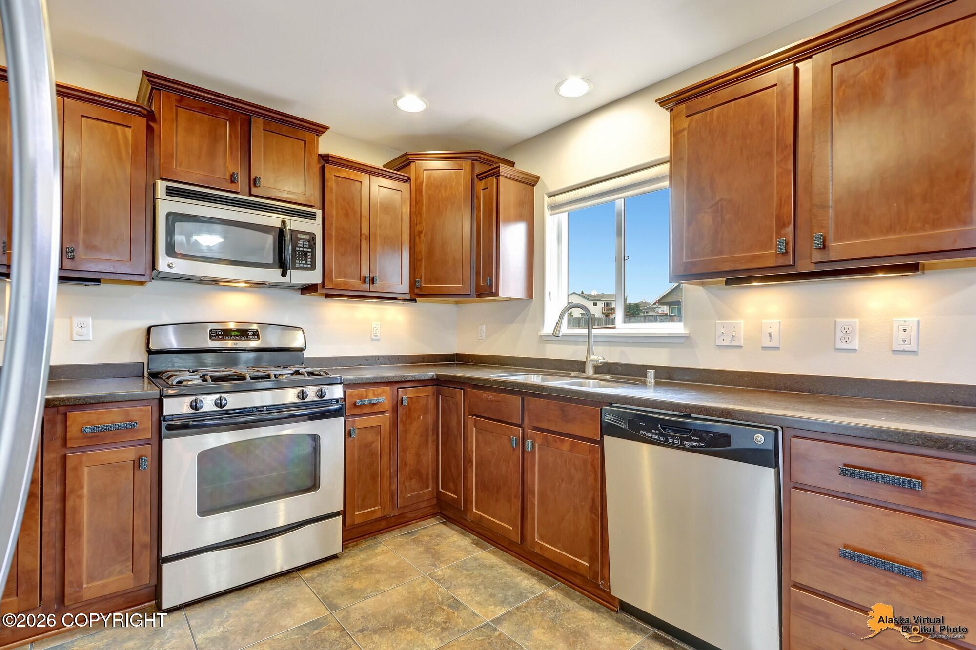 5605 Grand Teton Loop Property Photo 8