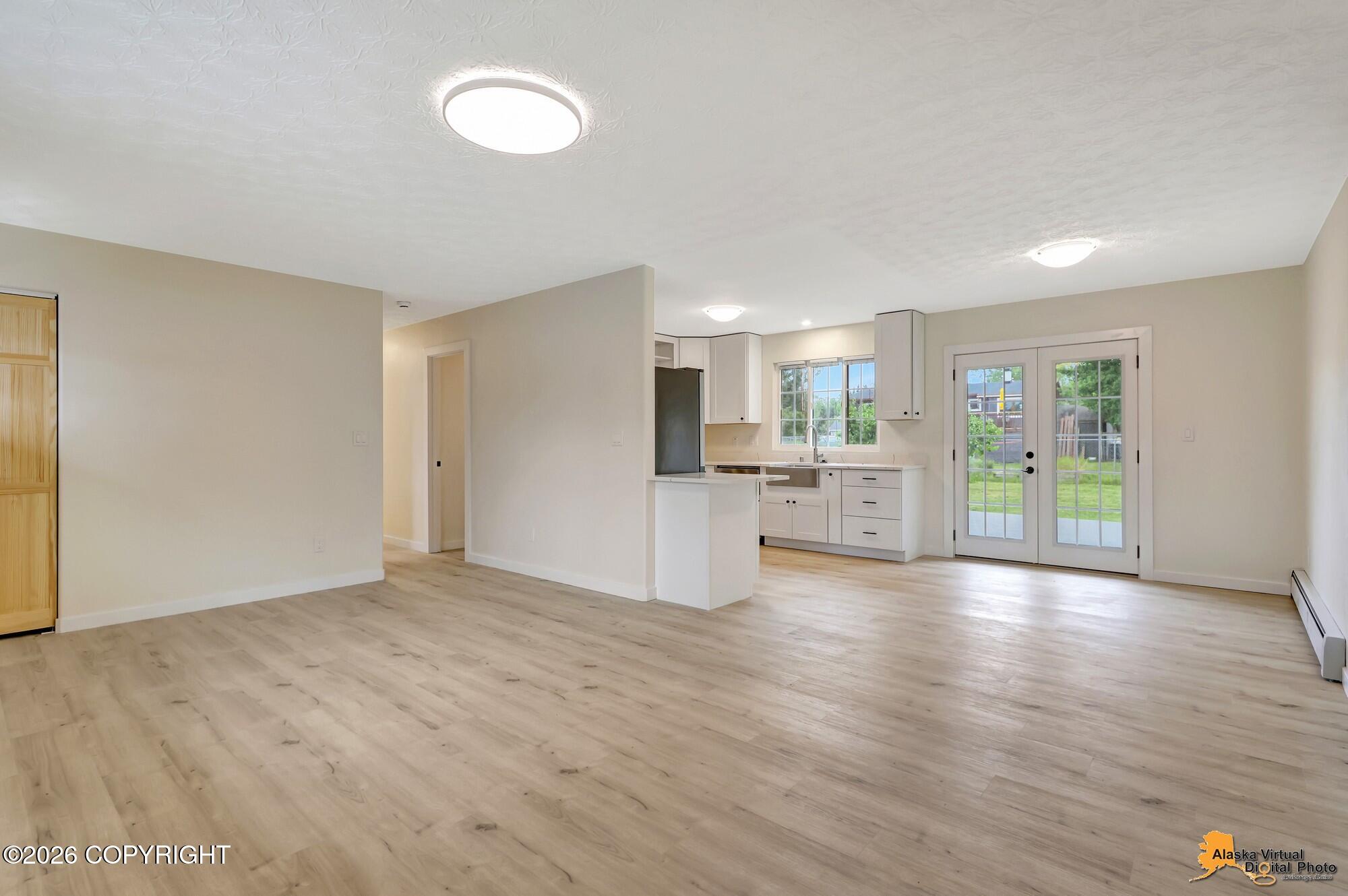 9480 Jade Street Property Photo 6