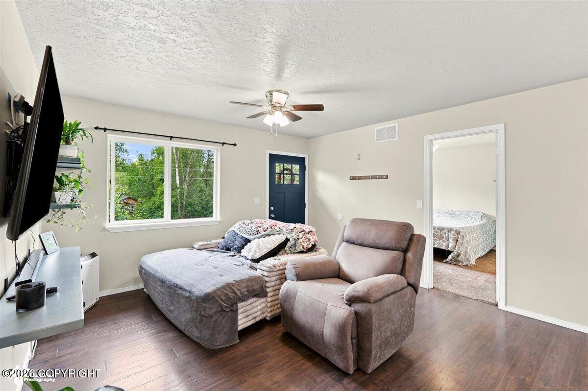 9663 W Demar Avenue Property Photo 11