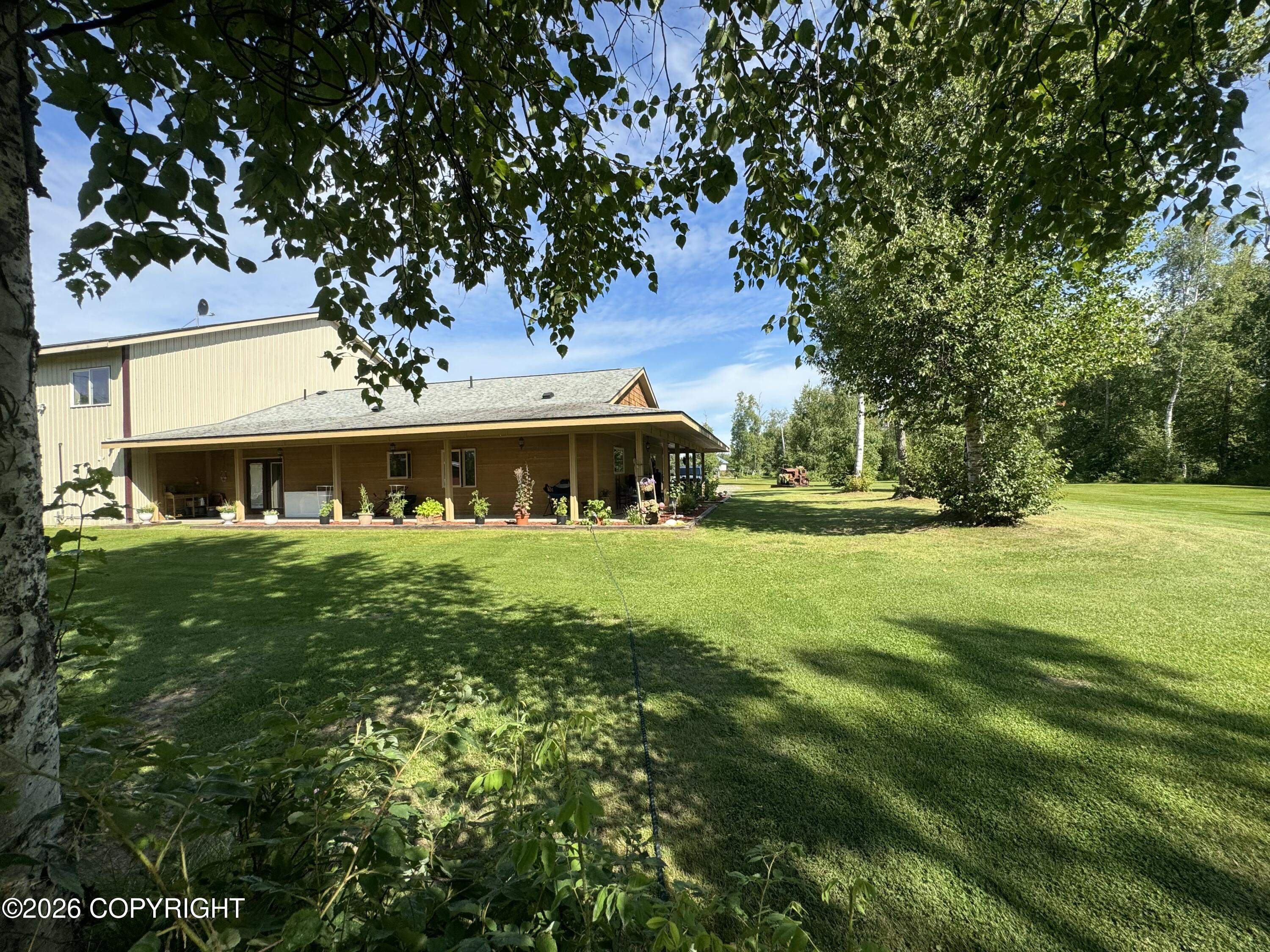 1000 S Ridgecrest Road Property Photo 11