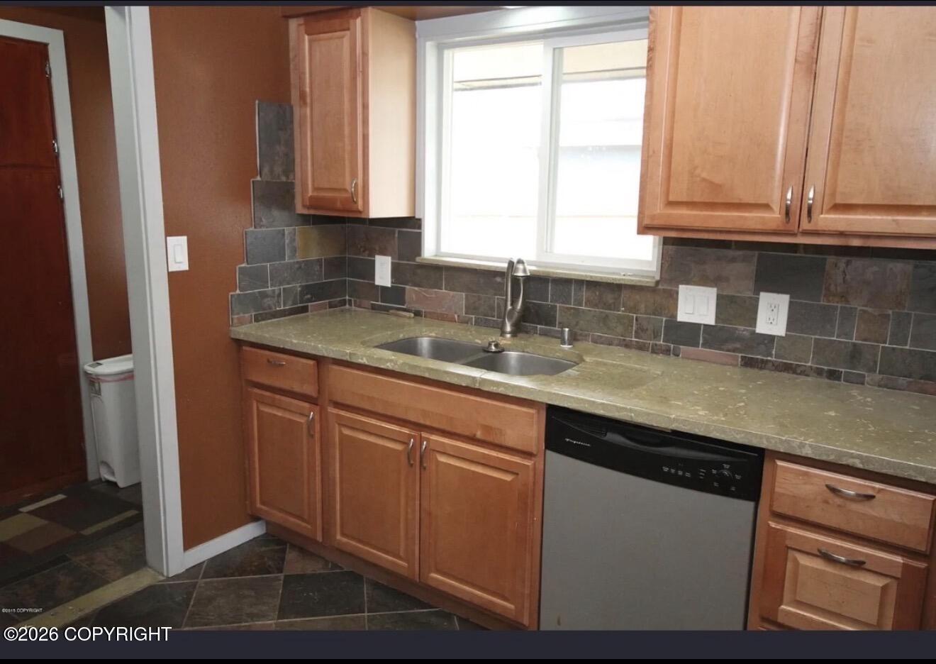 1633 Northwestern Avenue Property Photo 5