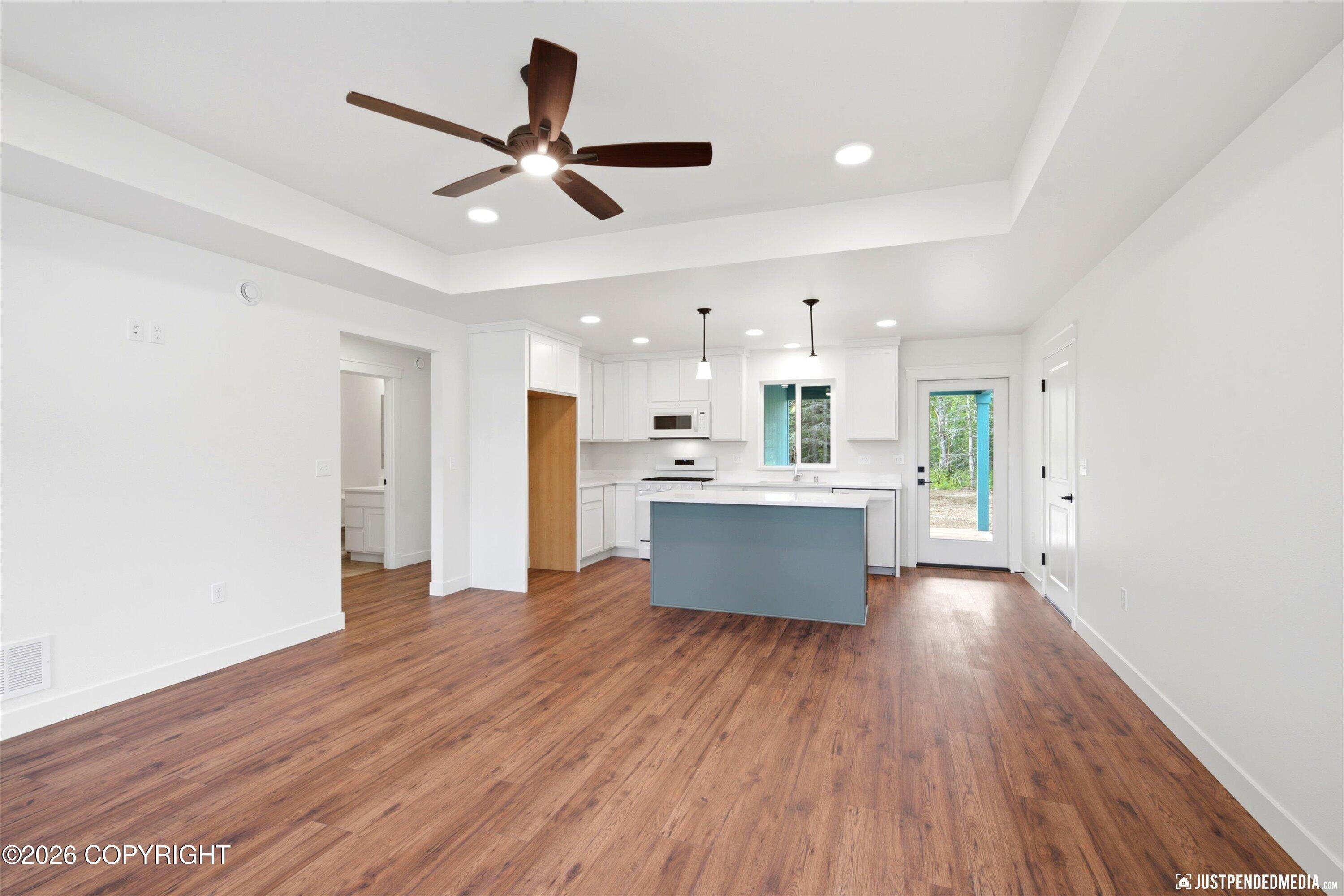 10599 E Heartland Loop Property Photo 6